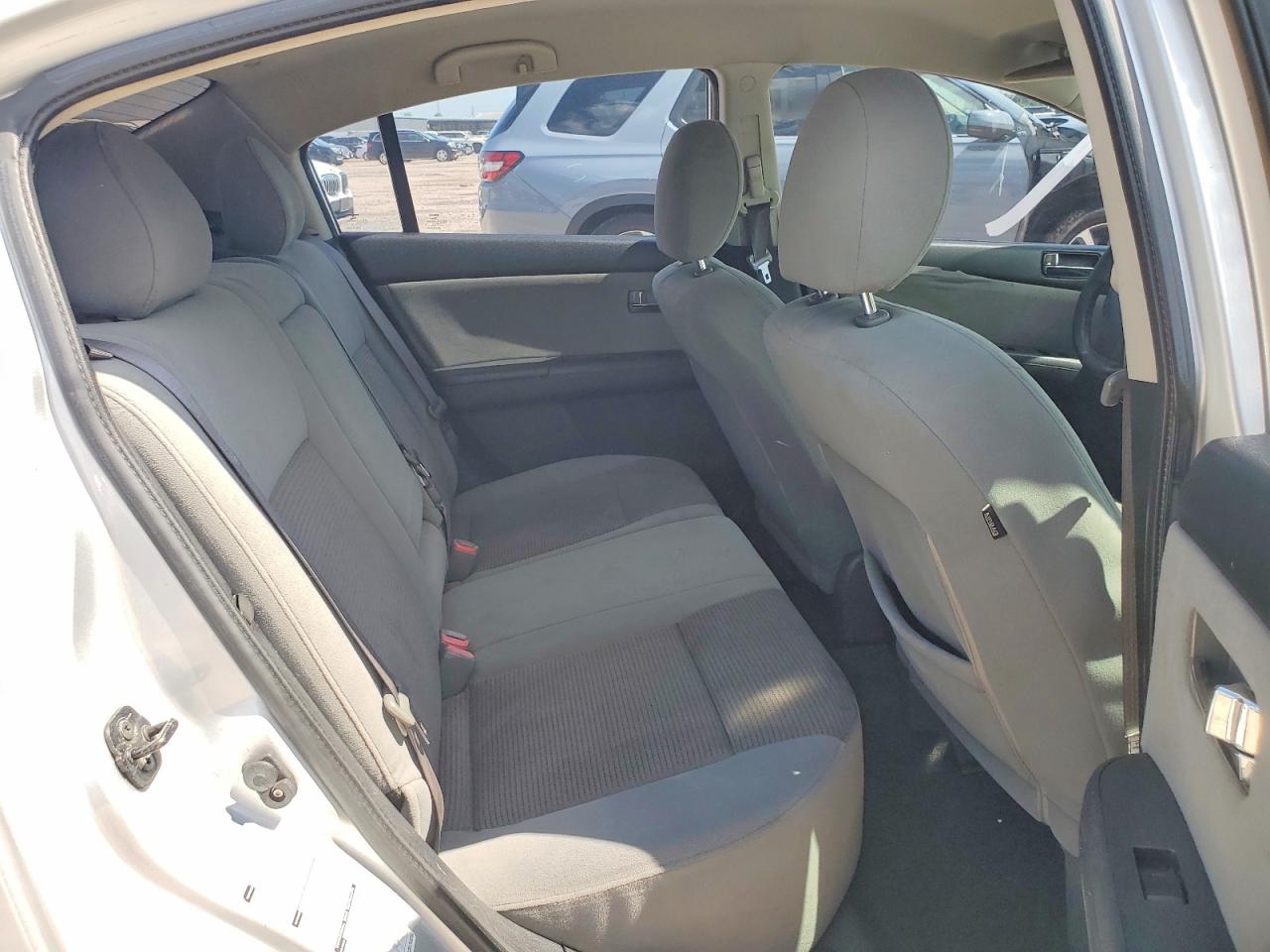 2011 Nissan Sentra 2.0 Silver vin: 3N1AB6AP6BL647377