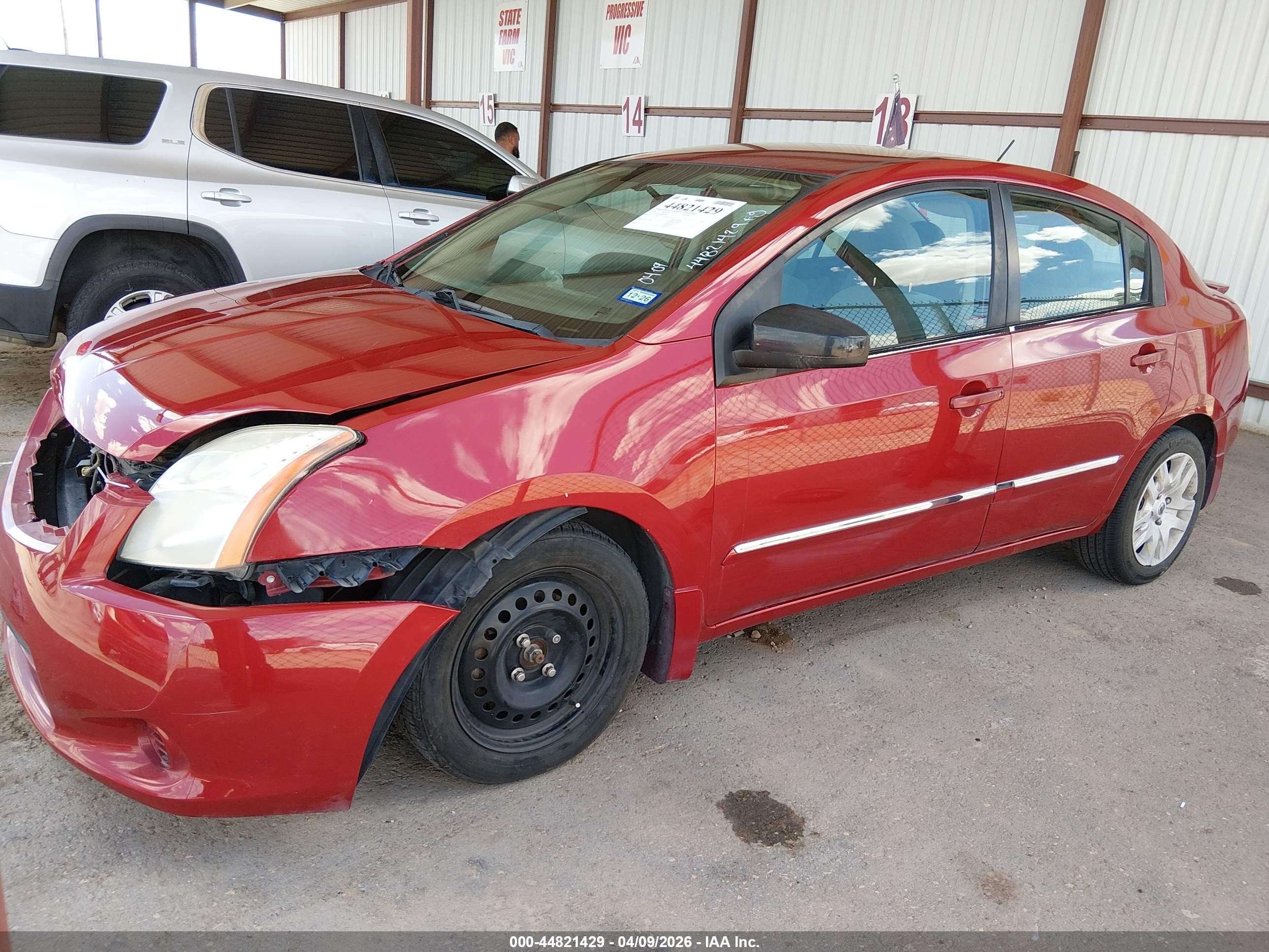2011 Nissan Sentra 2.0s Красный vin: 3N1AB6AP6BL654068