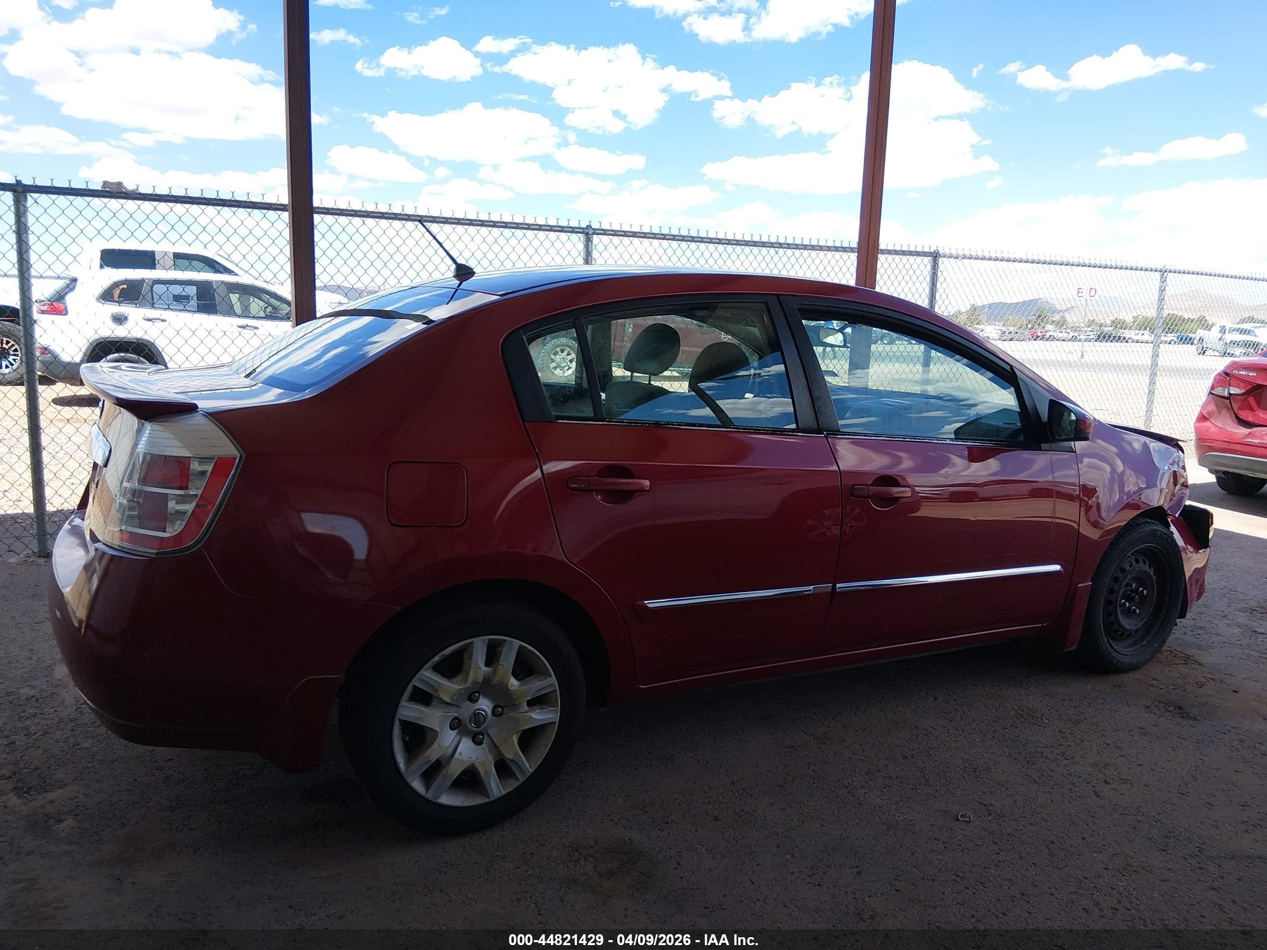 2011 Nissan Sentra 2.0s Красный vin: 3N1AB6AP6BL654068