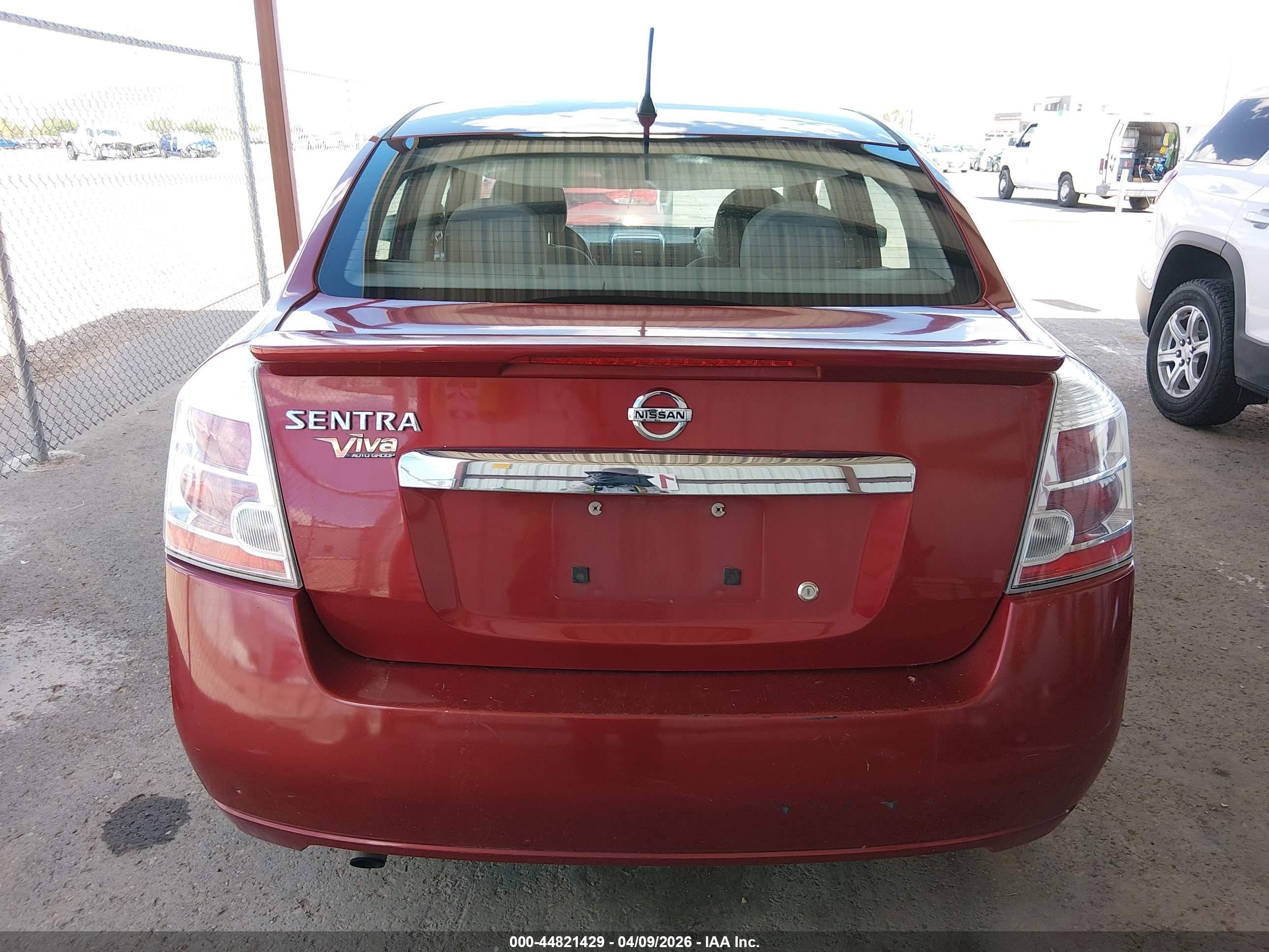 2011 Nissan Sentra 2.0s Красный vin: 3N1AB6AP6BL654068