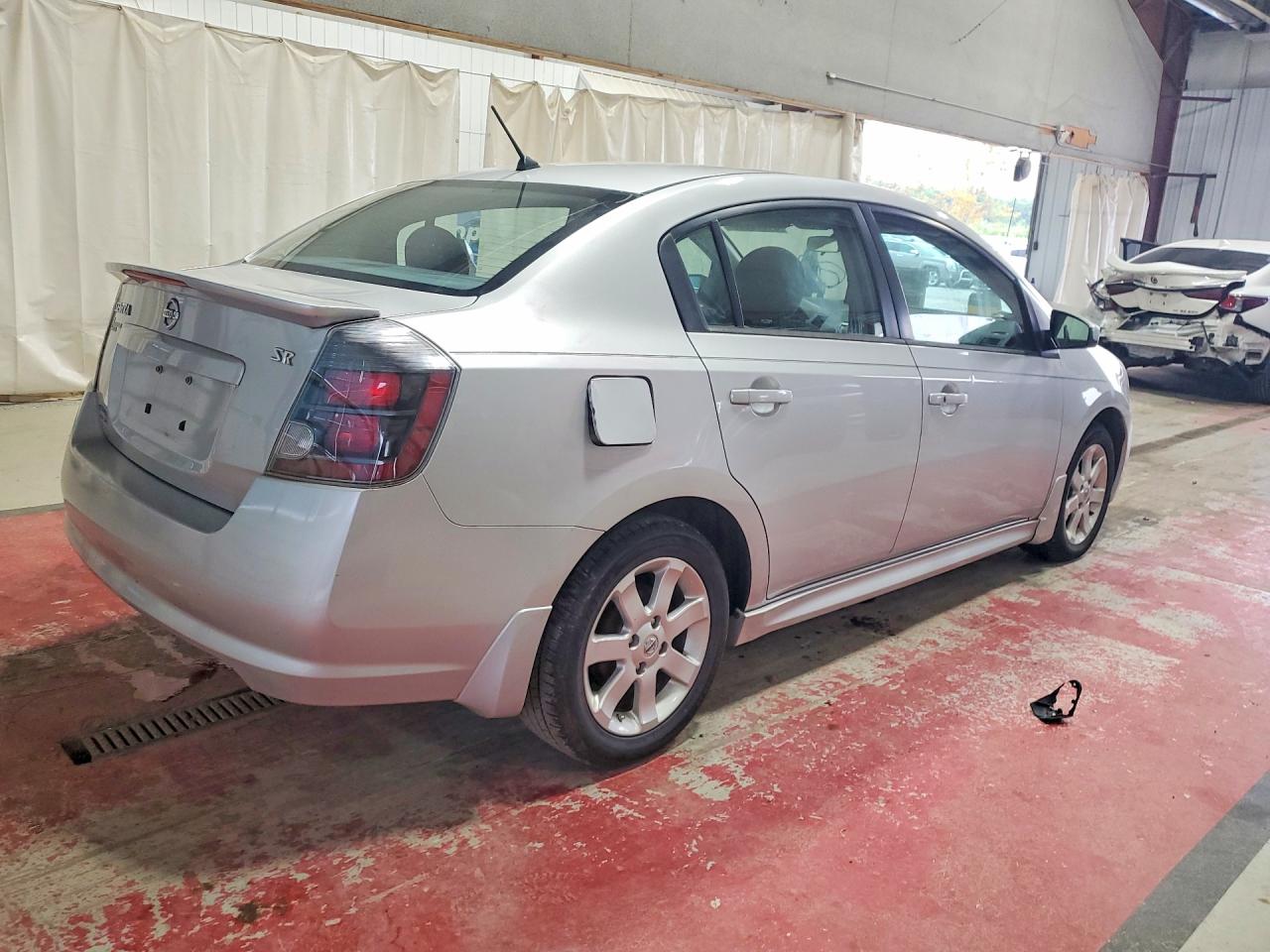 2011 Nissan Sentra 2.0 Silver vin: 3N1AB6AP6BL676328