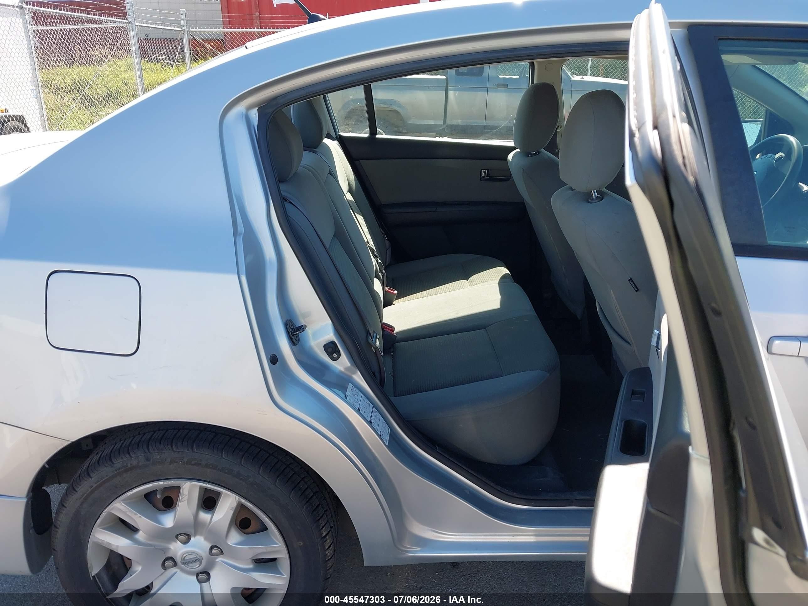 2011 Nissan Sentra 2.0s Silver vin: 3N1AB6AP6BL726046