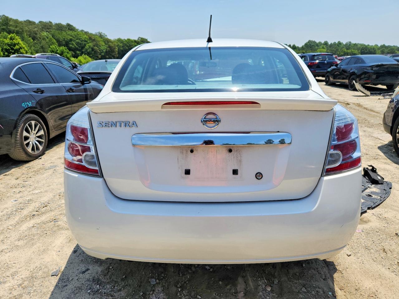 2011 Nissan Sentra 2.0 White vin: 3N1AB6AP6BL730890