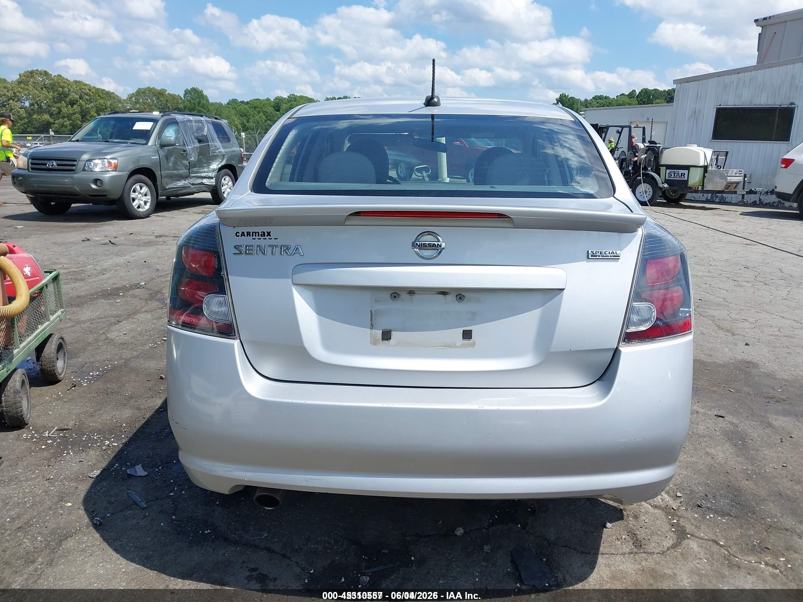 2012 Nissan Sentra 2.0 Sr Silver vin: 3N1AB6AP6CL697388