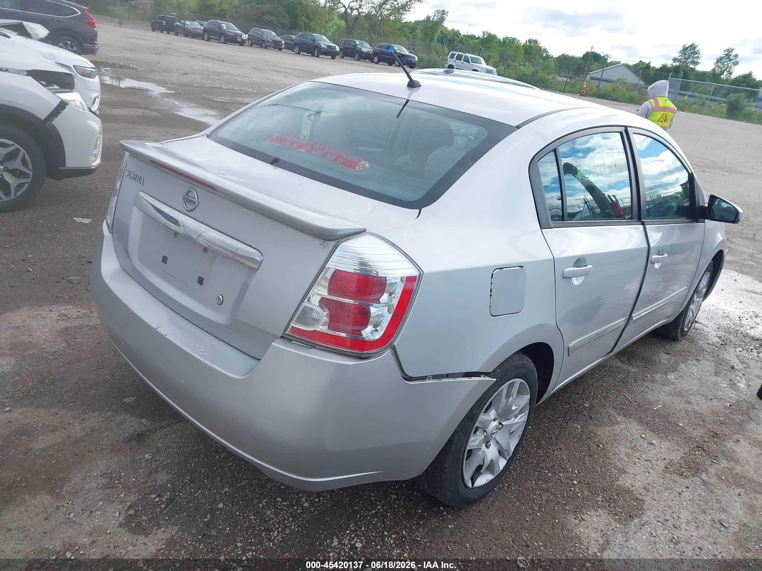 2012 Nissan Sentra 2.0 S Silver vin: 3N1AB6AP6CL735945