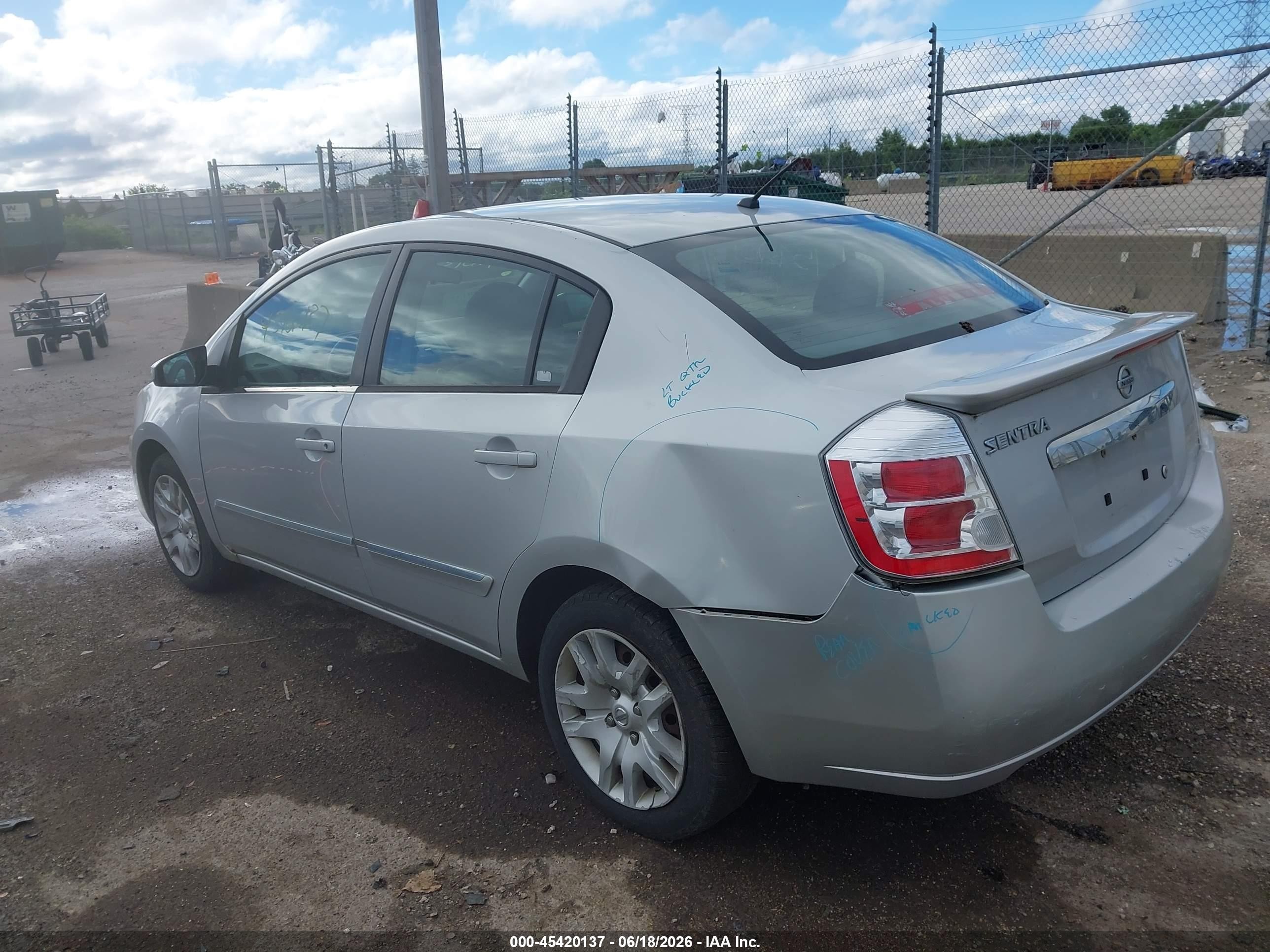 2012 Nissan Sentra 2.0 S Silver vin: 3N1AB6AP6CL735945
