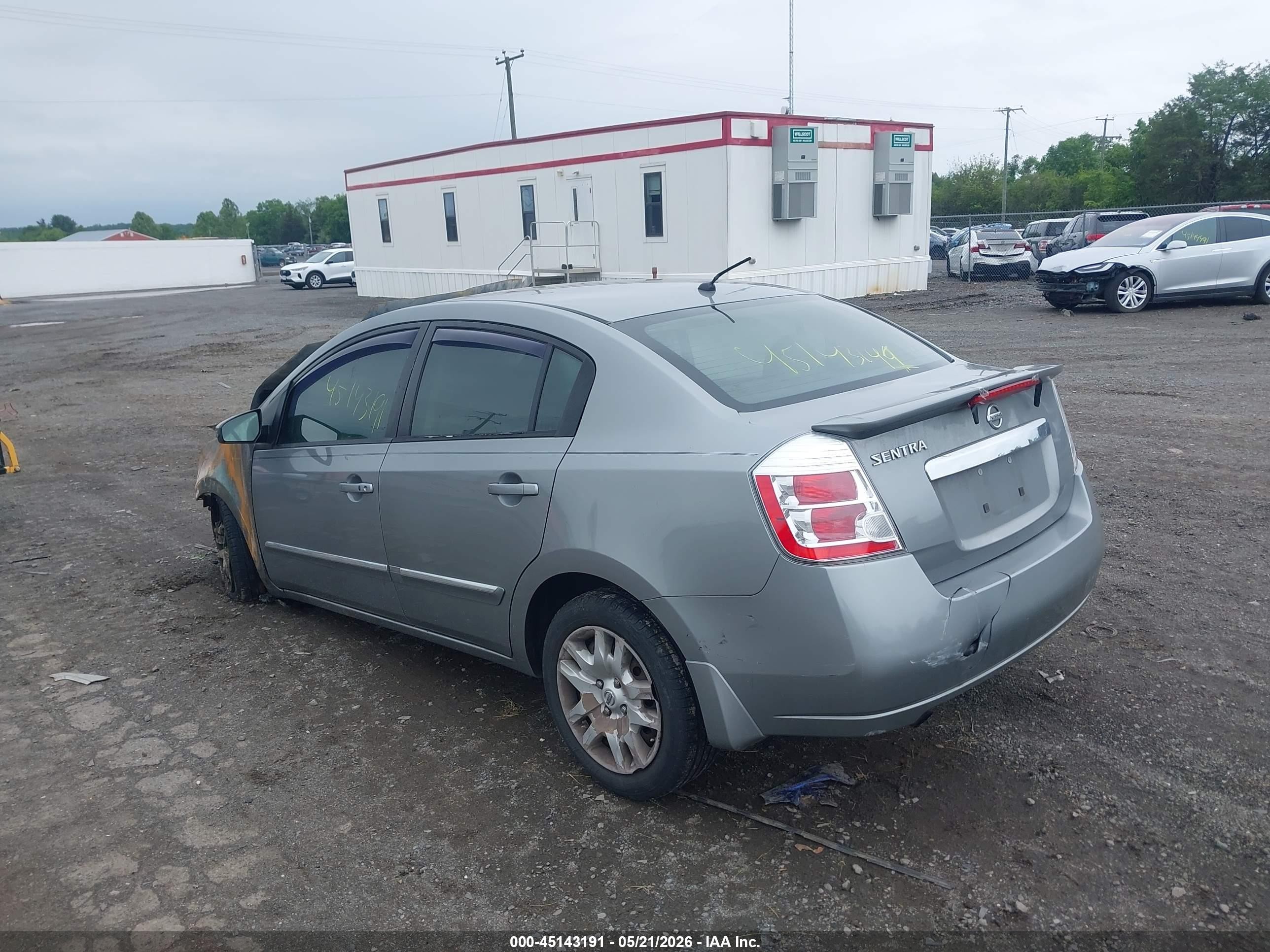2012 Nissan Sentra 2.0 S Серебряный vin: 3N1AB6AP6CL740627