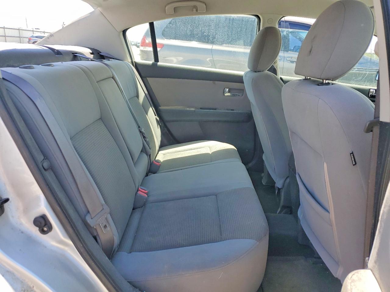 2012 Nissan Sentra 2.0 4dr Silver vin: 3N1AB6AP6CL749117