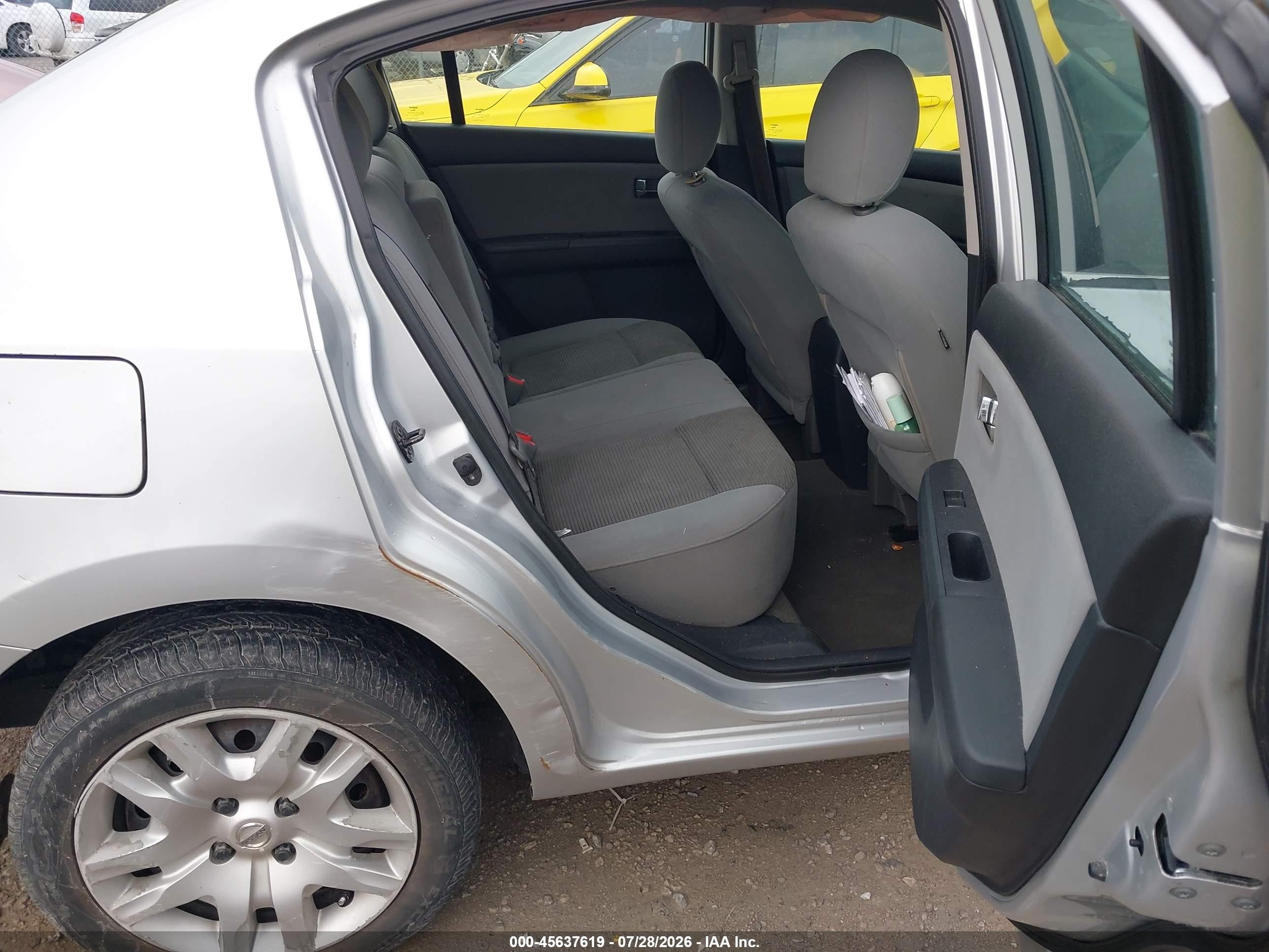2012 Nissan Sentra 2.0 S Silver vin: 3N1AB6AP6CL755807