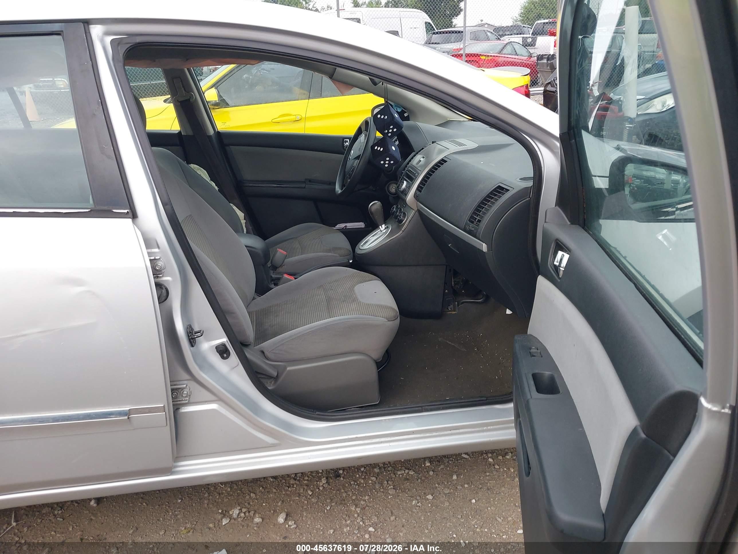 2012 Nissan Sentra 2.0 S Silver vin: 3N1AB6AP6CL755807