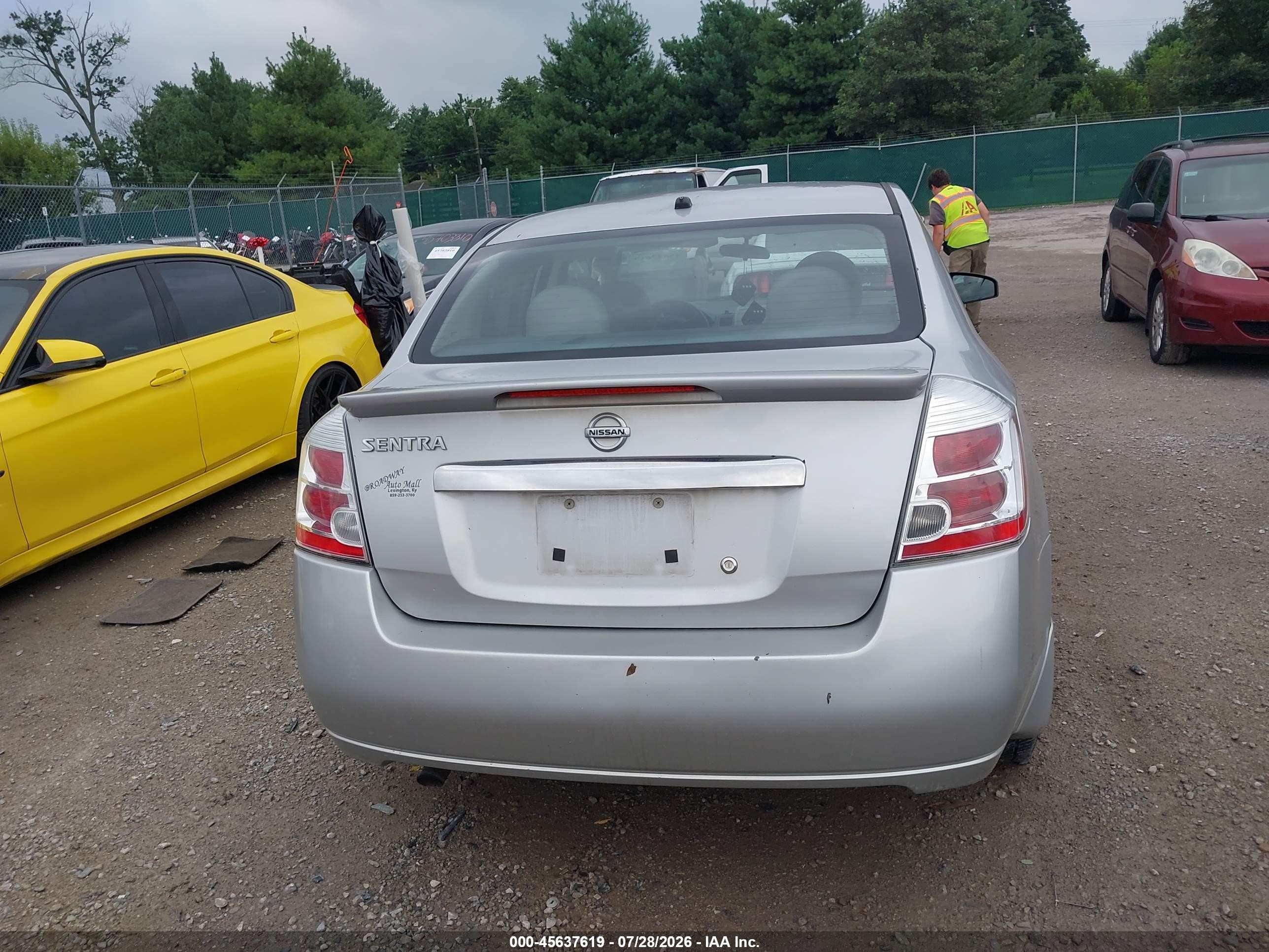 2012 Nissan Sentra 2.0 S Silver vin: 3N1AB6AP6CL755807