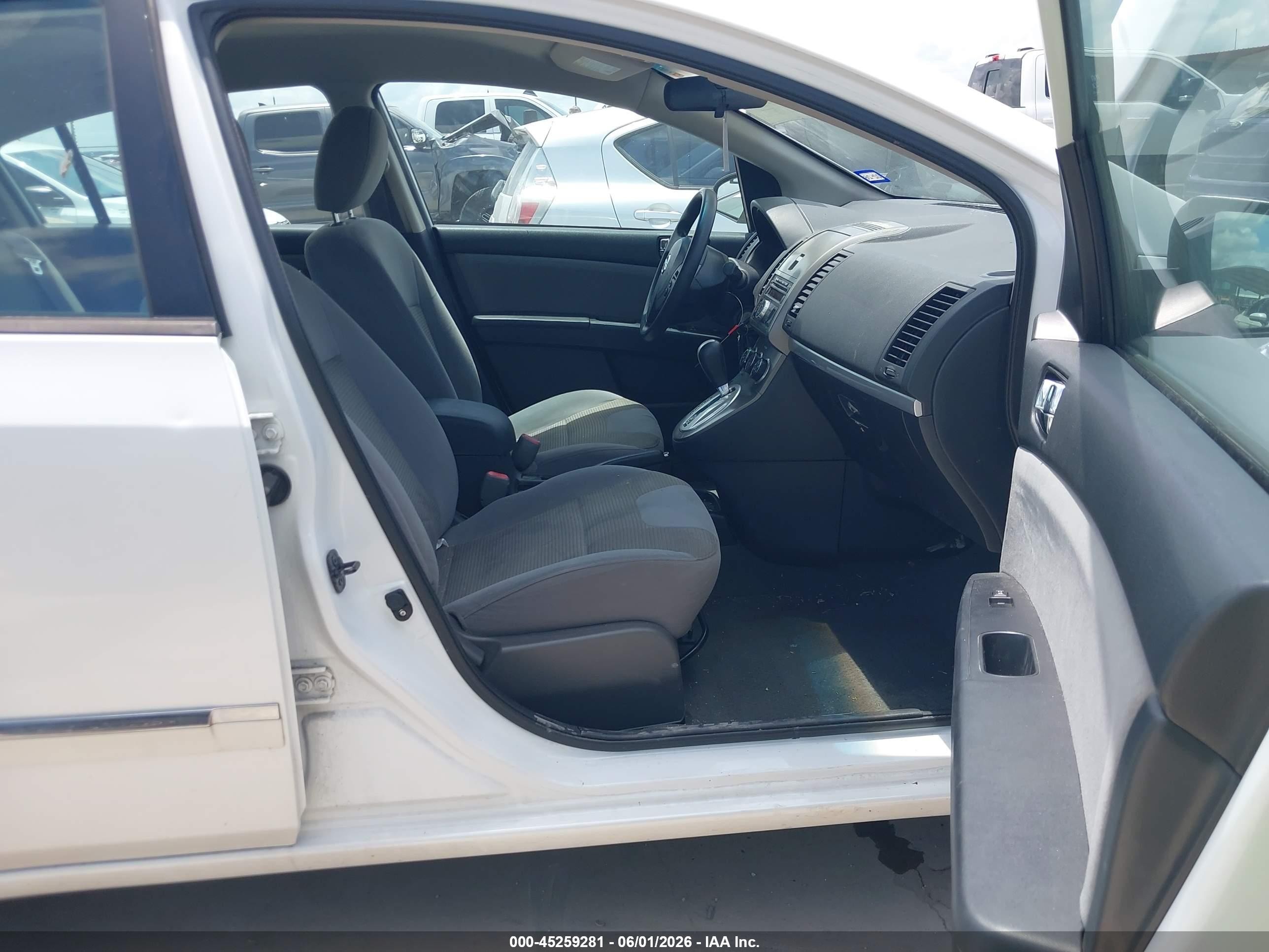 2012 Nissan Sentra 2.0 S White vin: 3N1AB6AP6CL758271