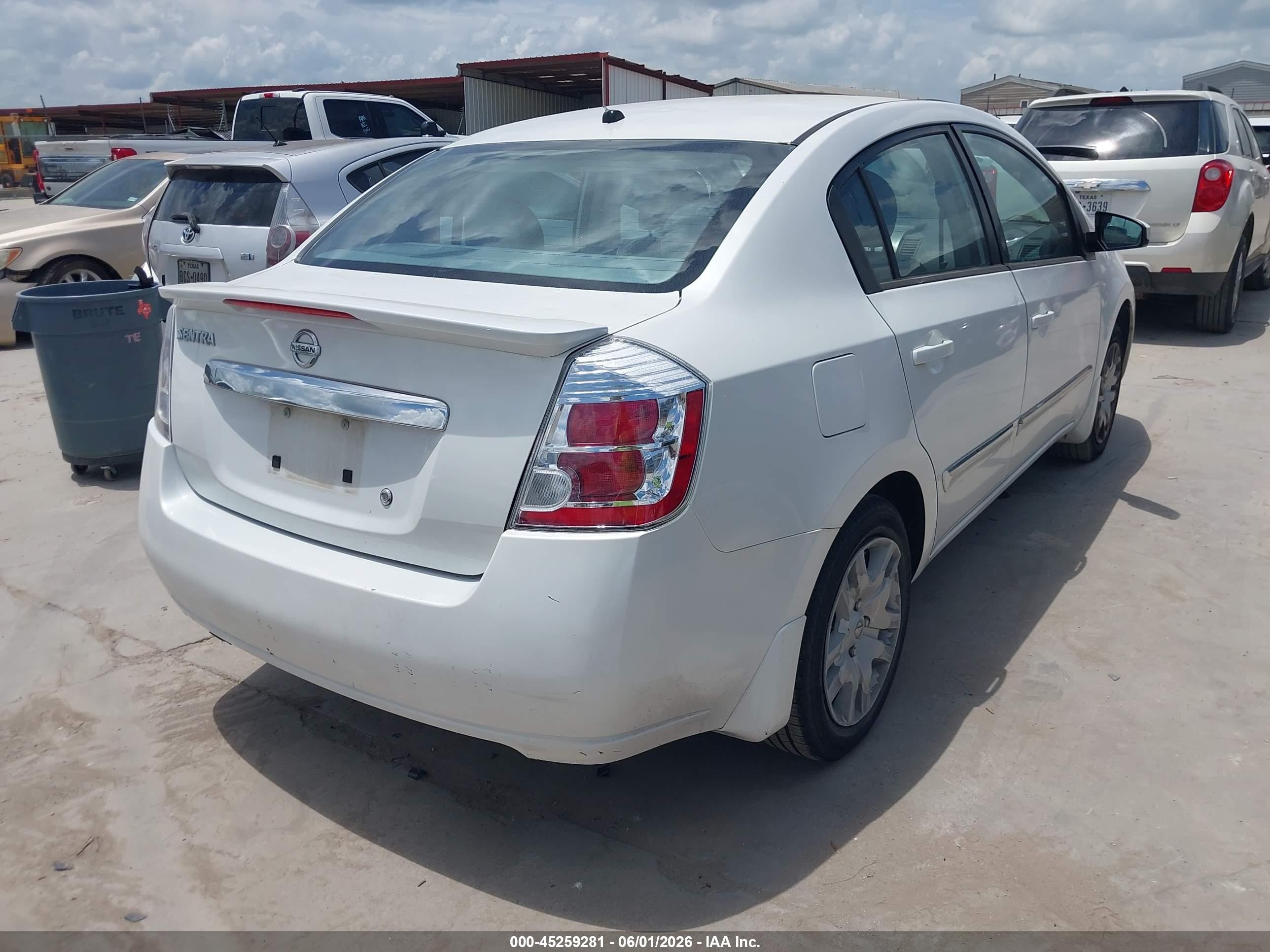 2012 Nissan Sentra 2.0 S White vin: 3N1AB6AP6CL758271