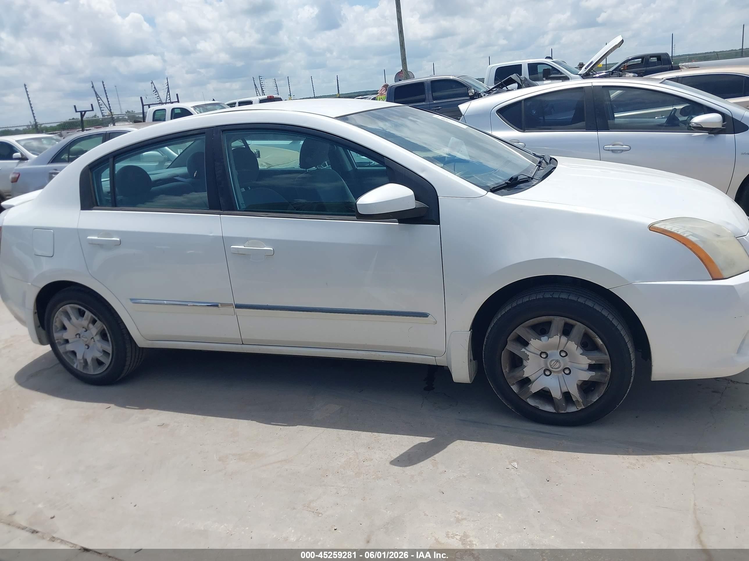2012 Nissan Sentra 2.0 S White vin: 3N1AB6AP6CL758271