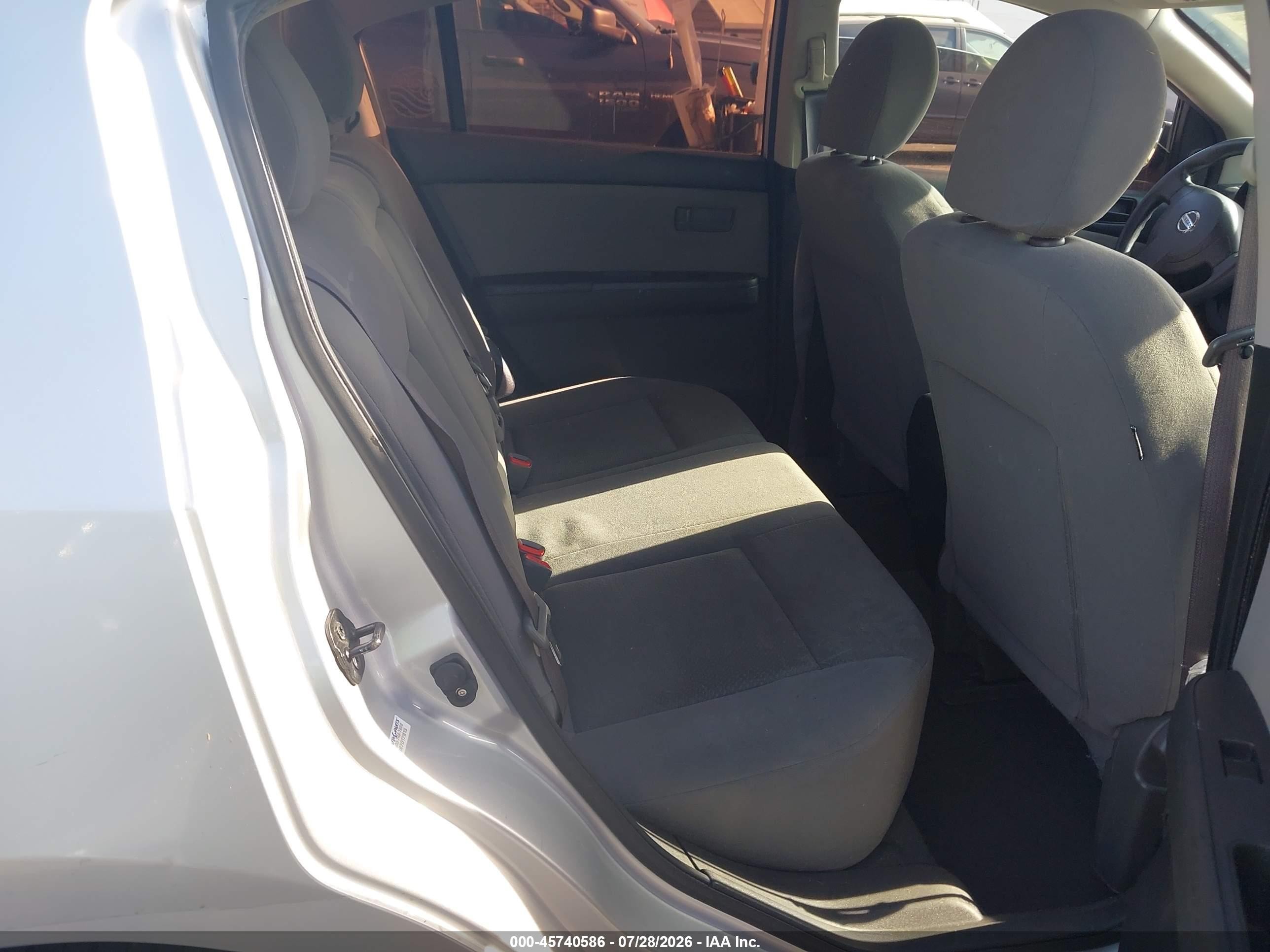 2012 Nissan Sentra 2.0 Silver vin: 3N1AB6AP6CL759405