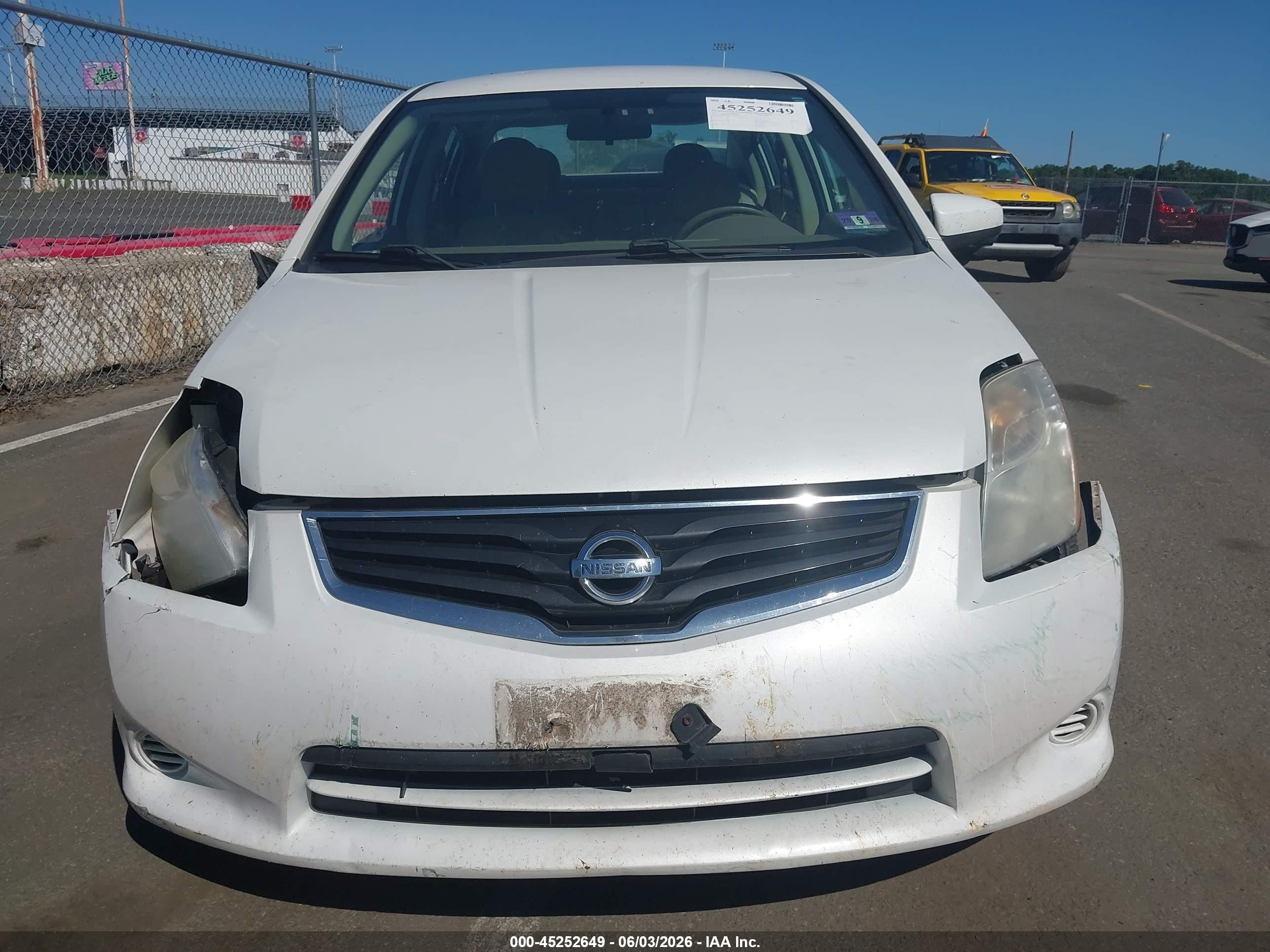 2012 Nissan Sentra 2.0 S White vin: 3N1AB6AP6CL782456