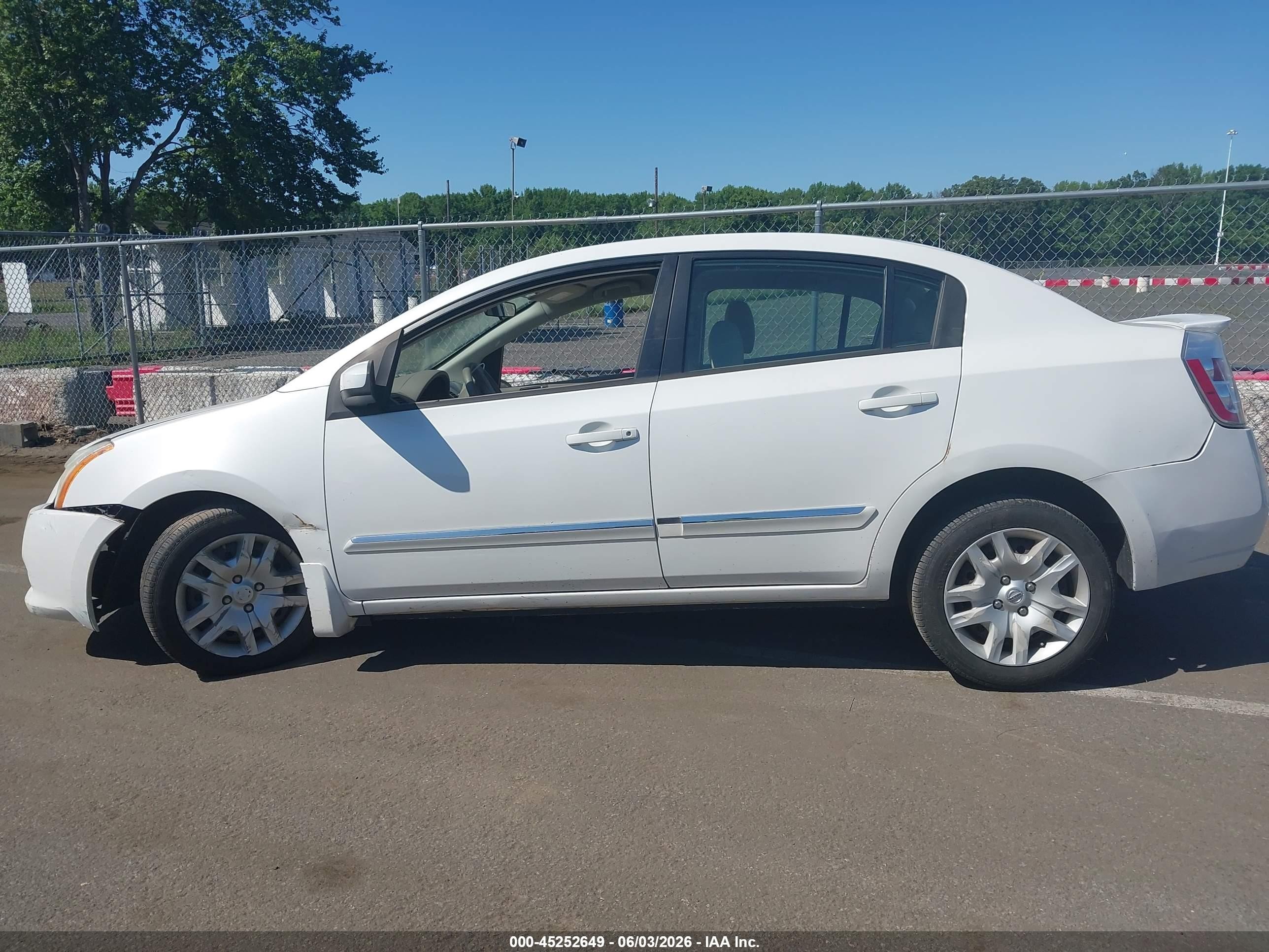 2012 Nissan Sentra 2.0 S White vin: 3N1AB6AP6CL782456