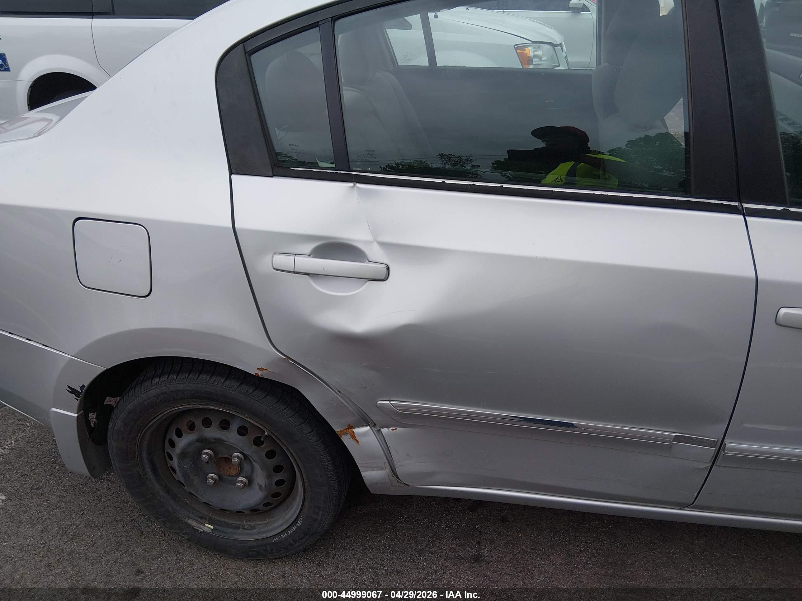 2010 Nissan Sentra 2.0s Silver vin: 3N1AB6AP7AL641456