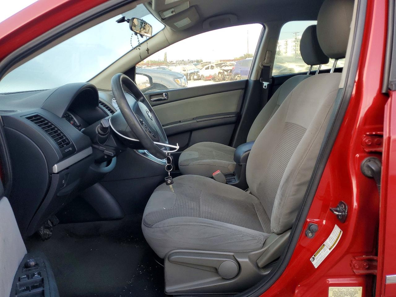 2011 Nissan Sentra 2.0 Red vin: 3N1AB6AP7BL605221