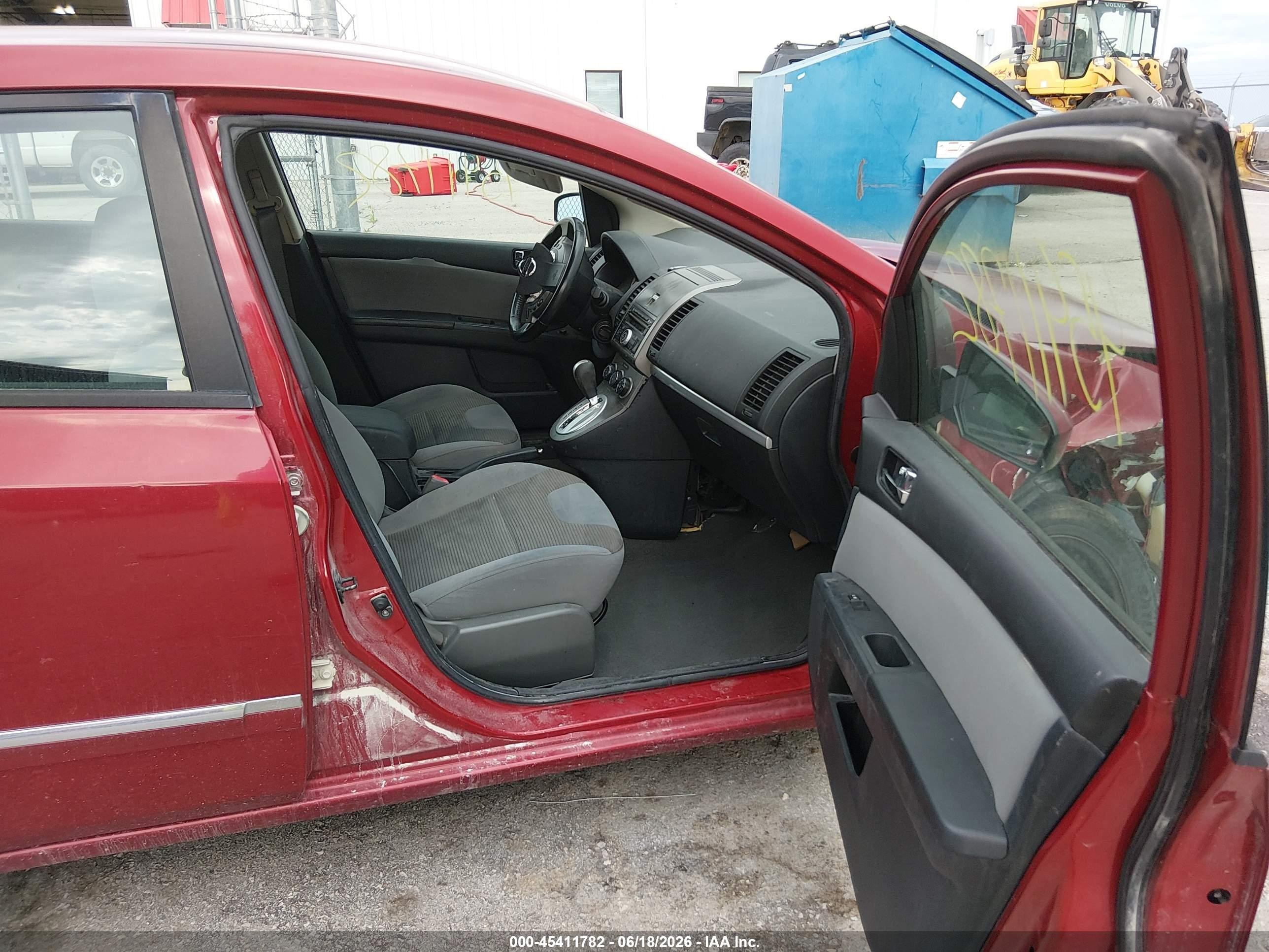 2011 Nissan Sentra 2.0s Red vin: 3N1AB6AP7BL627476