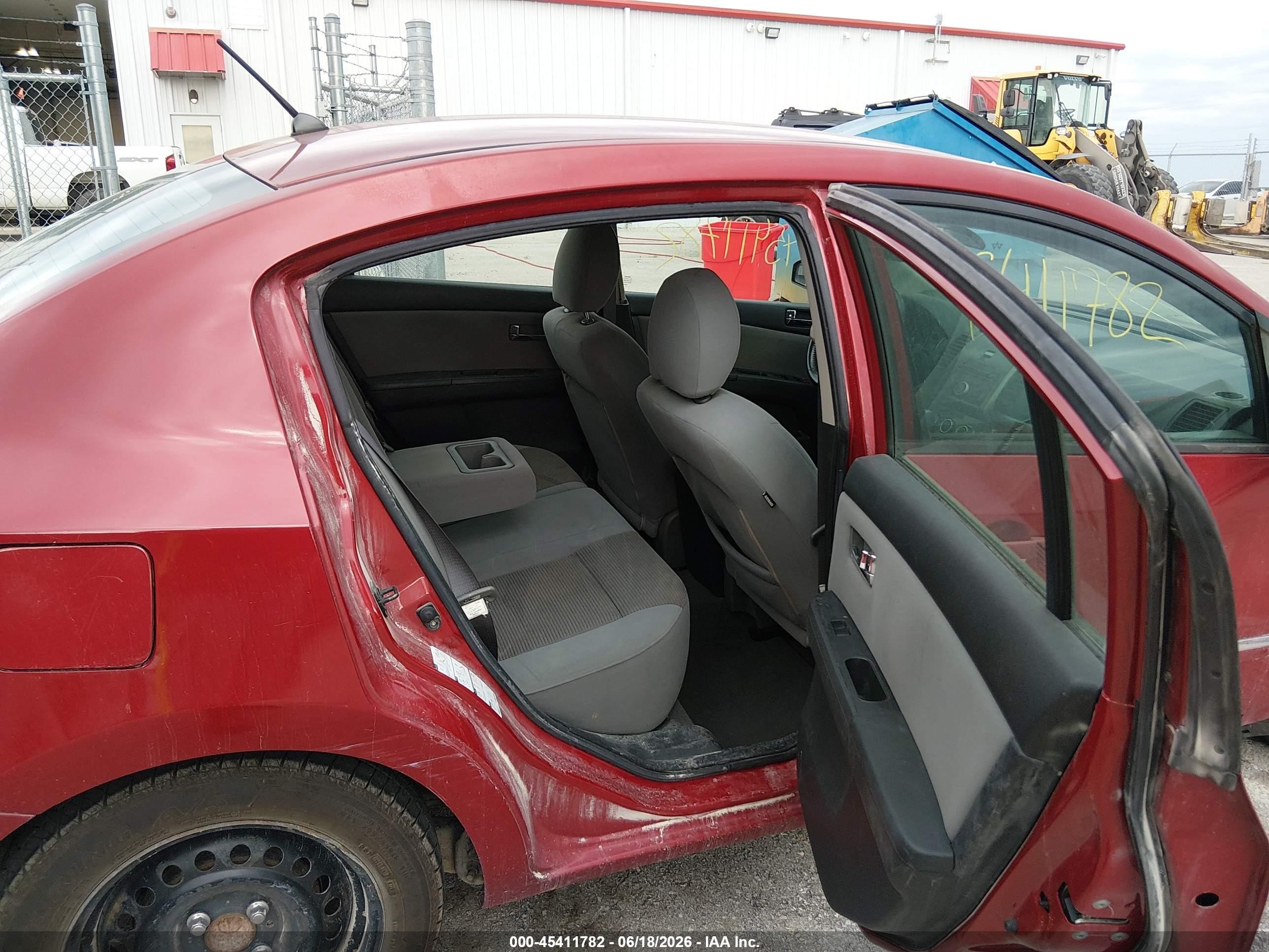 2011 Nissan Sentra 2.0s Red vin: 3N1AB6AP7BL627476