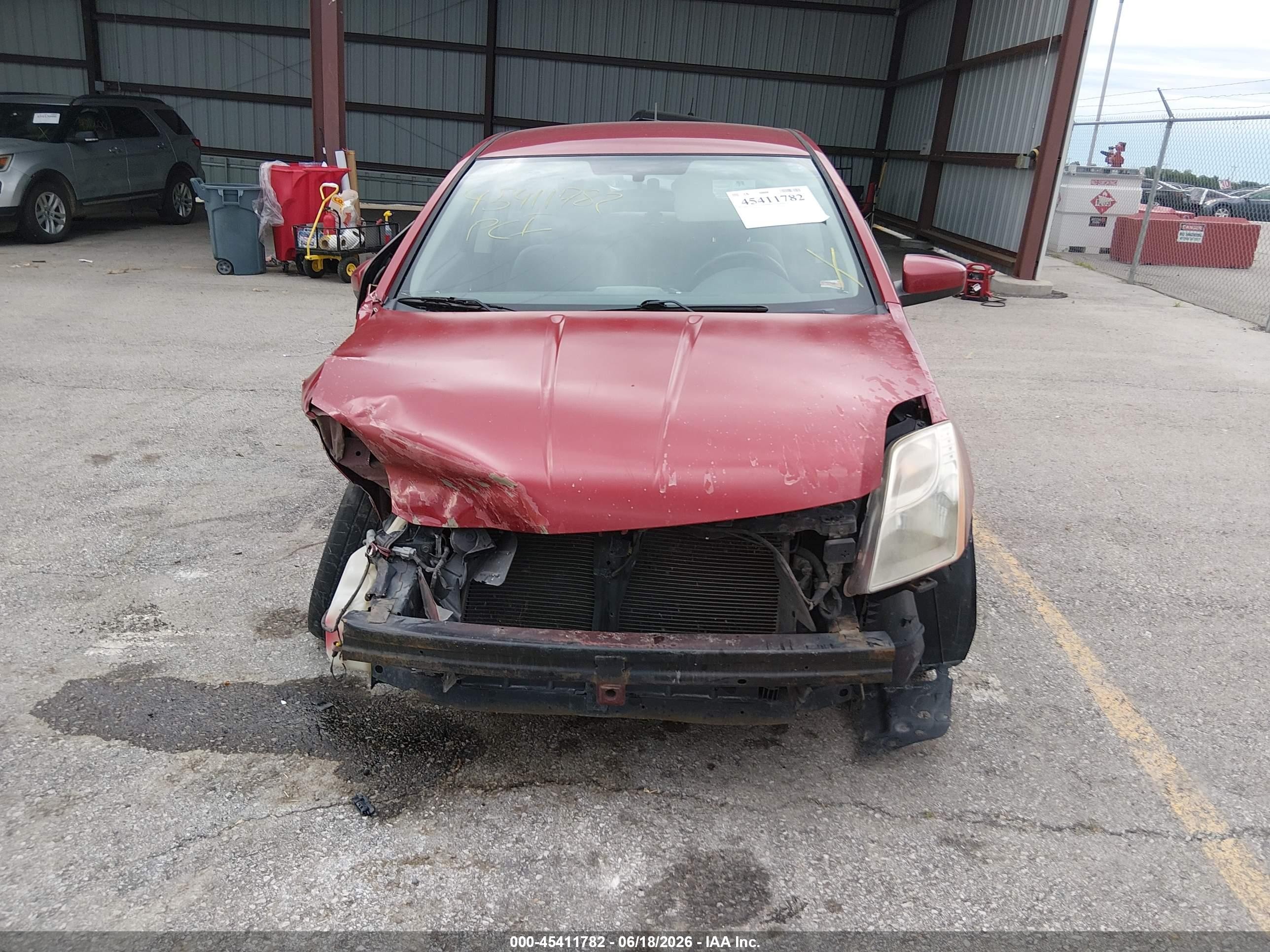 2011 Nissan Sentra 2.0s Red vin: 3N1AB6AP7BL627476