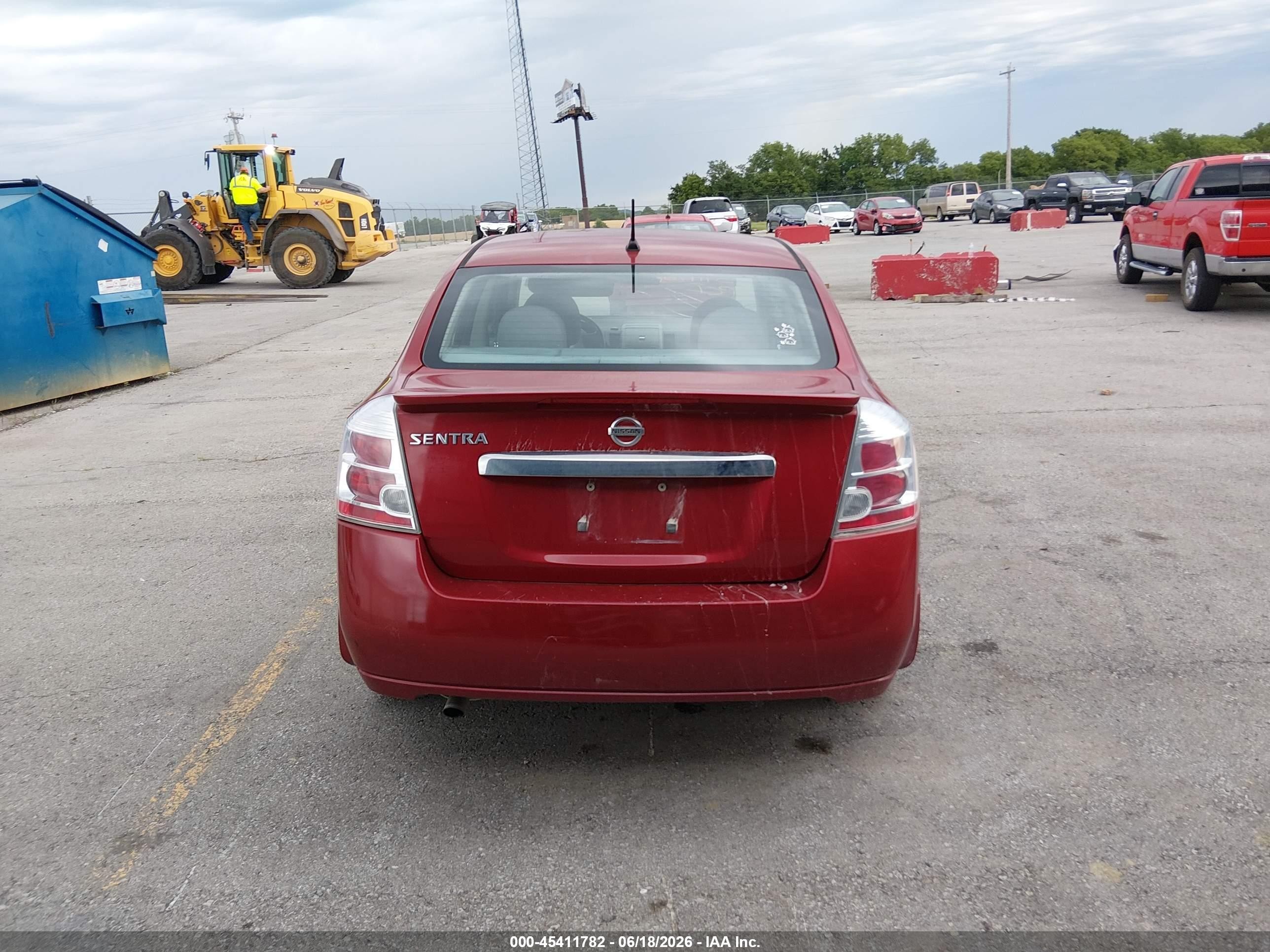 2011 Nissan Sentra 2.0s Red vin: 3N1AB6AP7BL627476