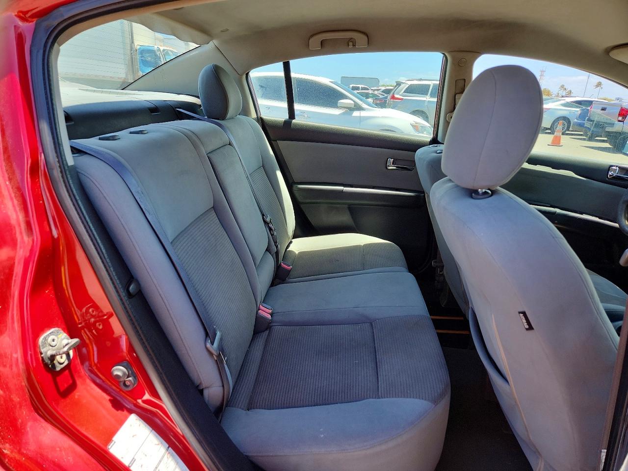 2011 Nissan Sentra 2.0 Red vin: 3N1AB6AP7BL644312