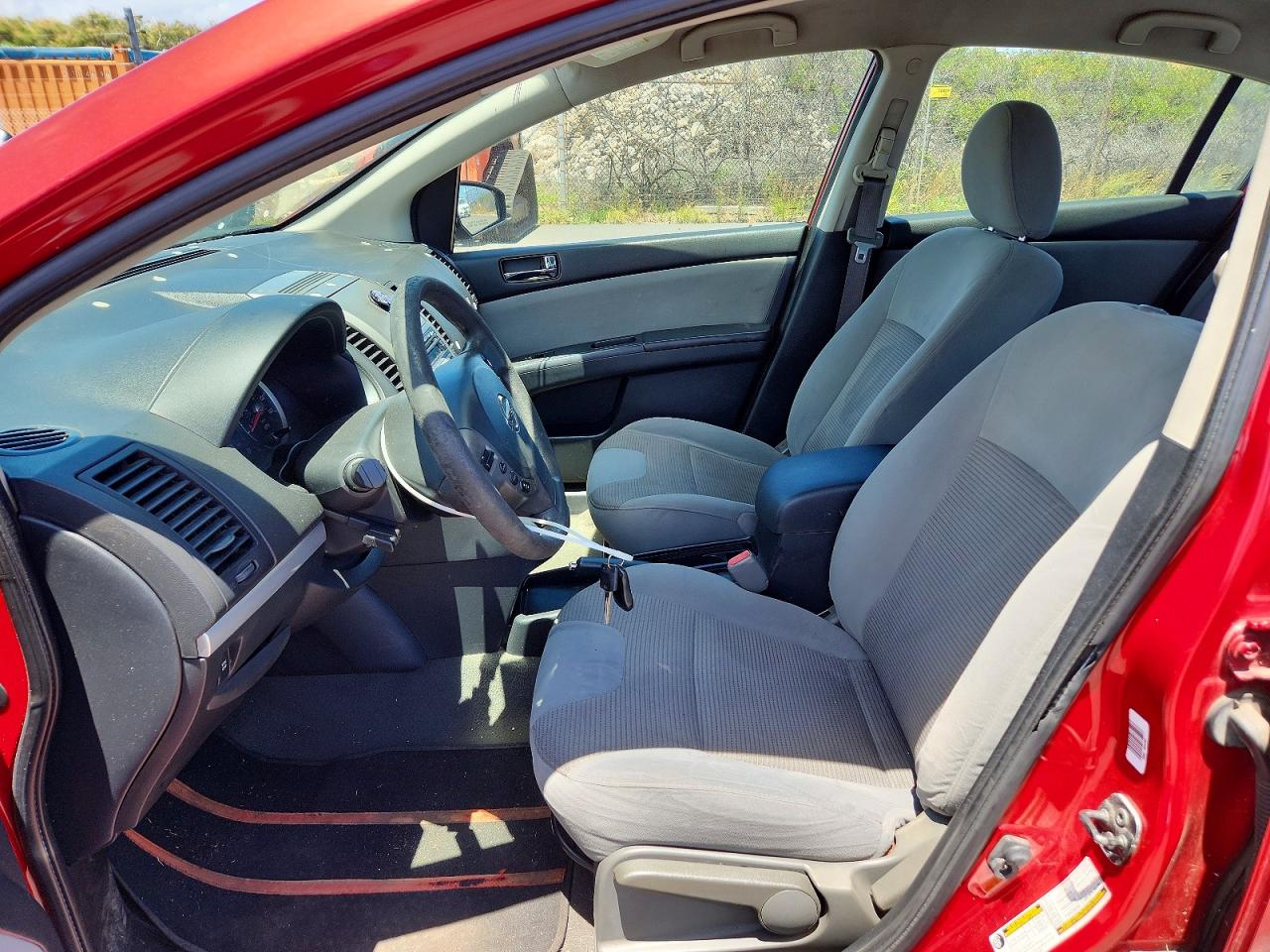 2011 Nissan Sentra 2.0 Red vin: 3N1AB6AP7BL644312
