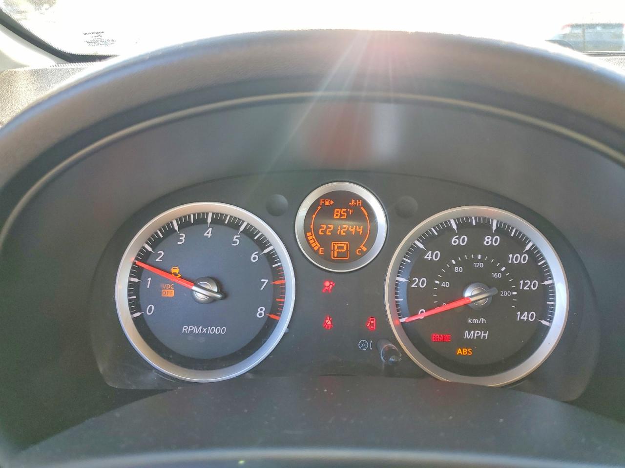 2011 Nissan Sentra 2.0 Серебряный vin: 3N1AB6AP7BL682395