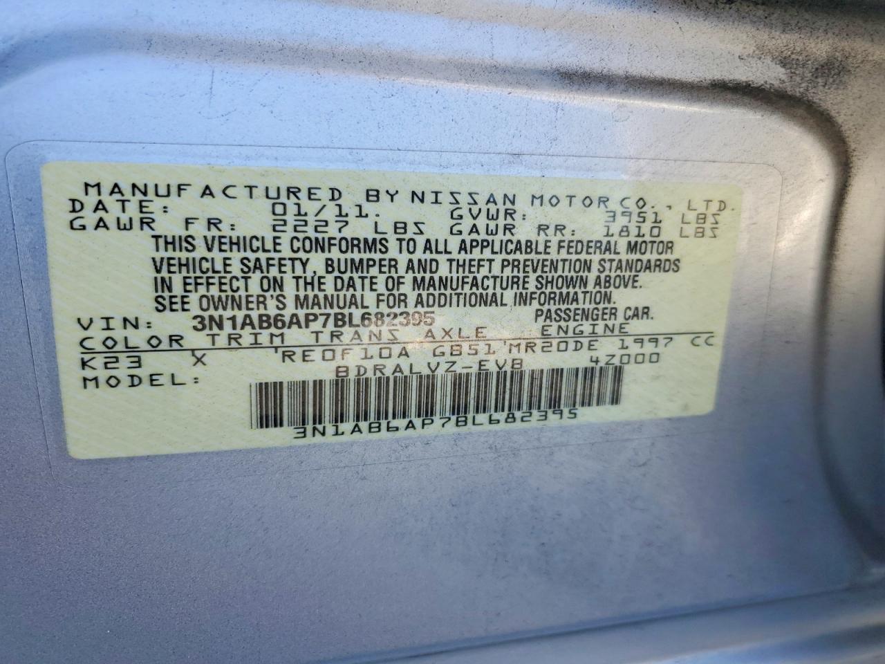 2011 Nissan Sentra 2.0 Серебряный vin: 3N1AB6AP7BL682395