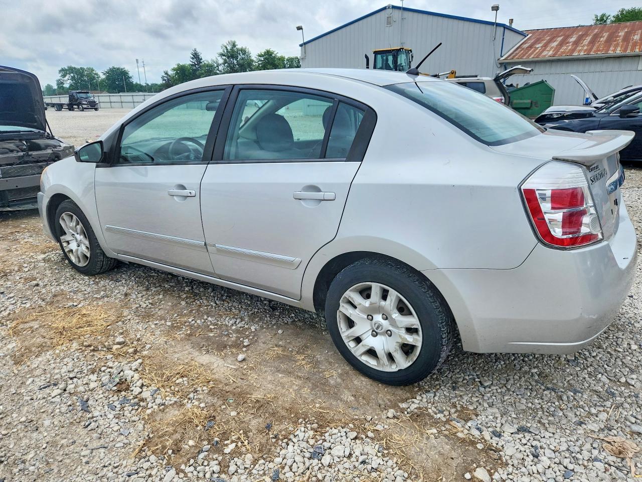 2011 Nissan Sentra 2.0 Silver vin: 3N1AB6AP7BL685524