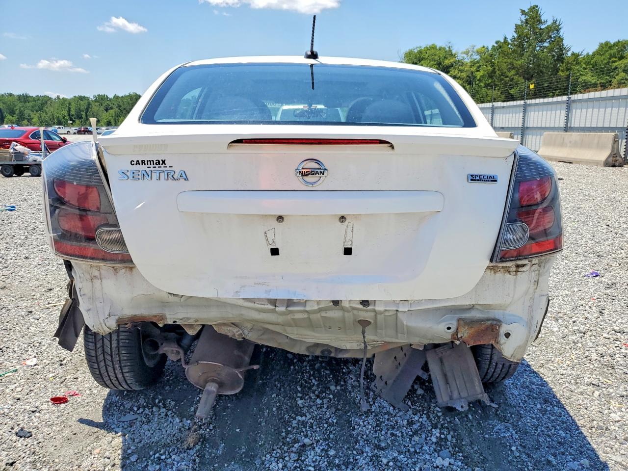 2011 Nissan Sentra 2.0/2.0s/sr/2.0sl White vin: 3N1AB6AP7BL719381