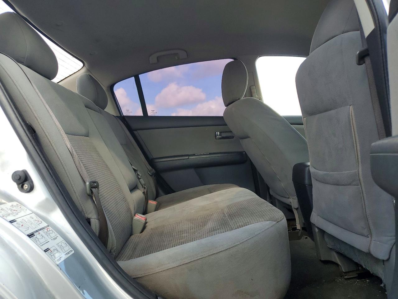 2011 Nissan Sentra 2.0 Silver vin: 3N1AB6AP7BL730087