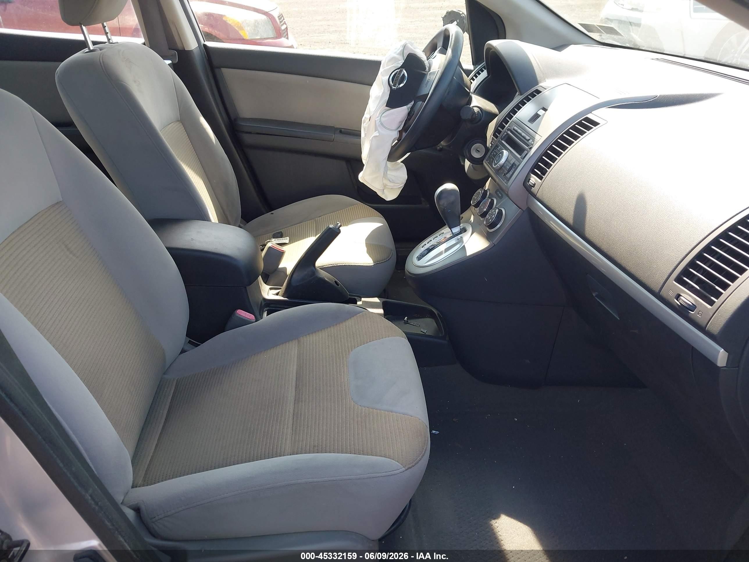 2012 Nissan Sentra 2.0 S Серебряный vin: 3N1AB6AP7CL687999