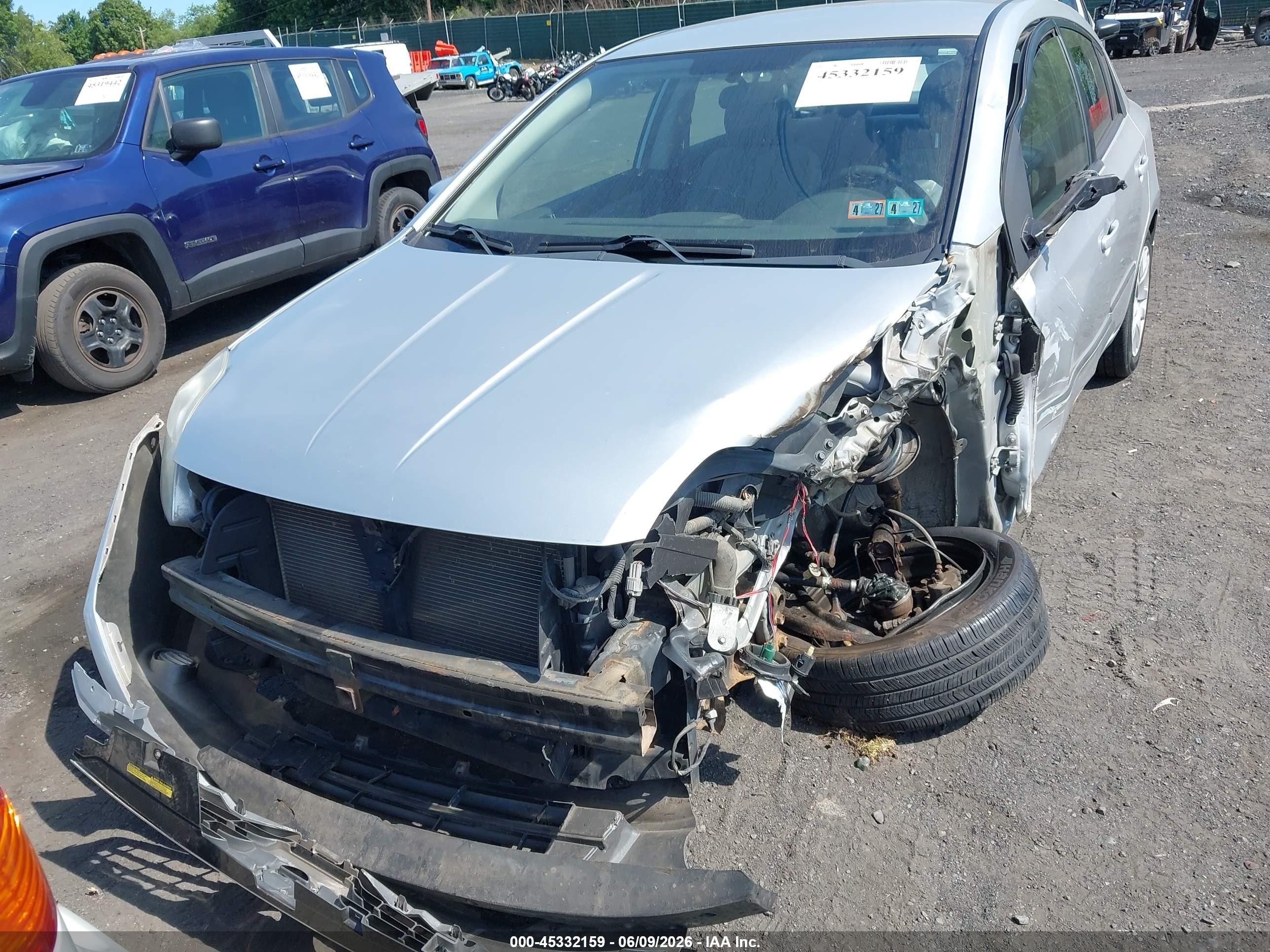 2012 Nissan Sentra 2.0 S Серебряный vin: 3N1AB6AP7CL687999