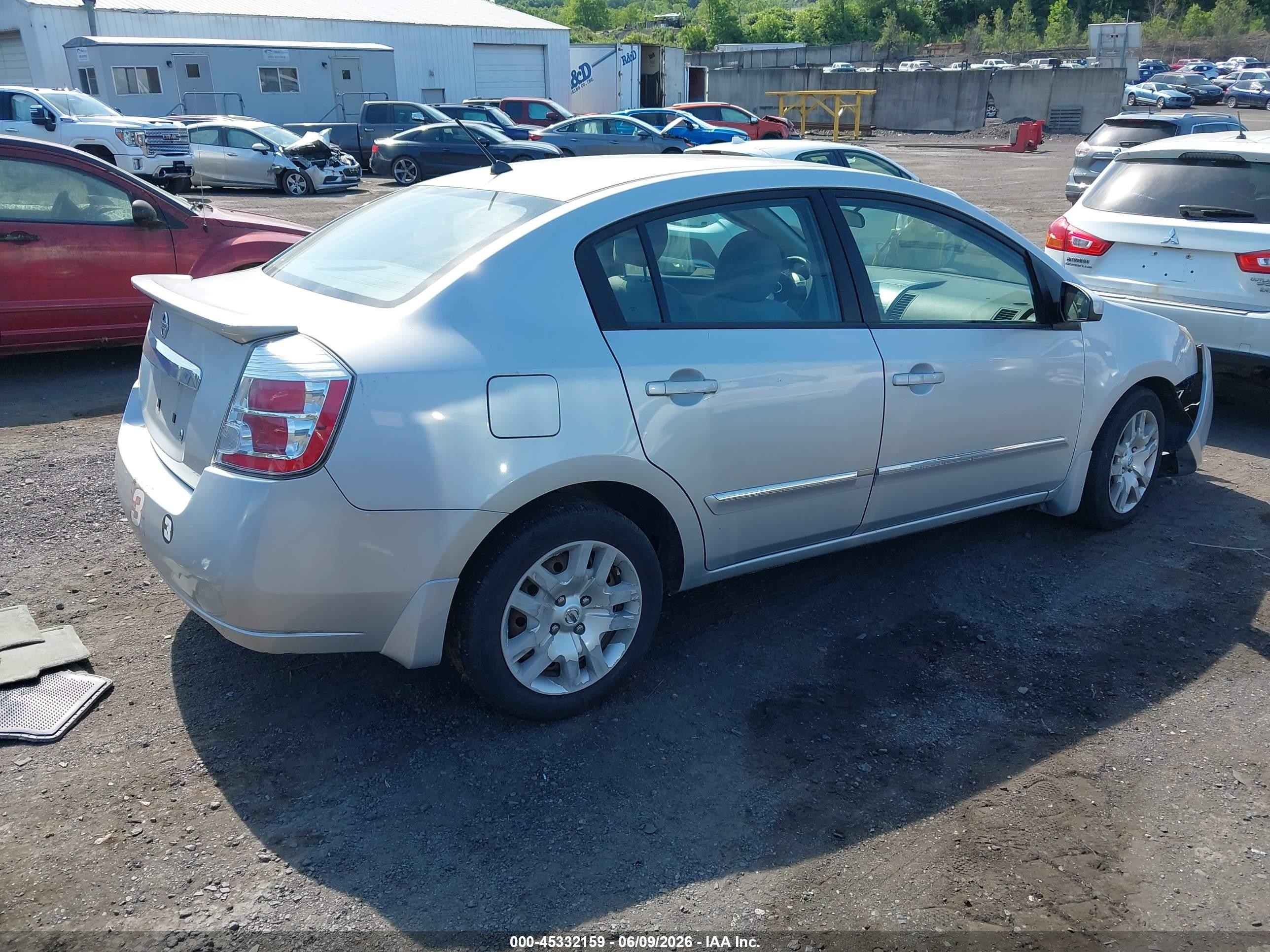 2012 Nissan Sentra 2.0 S Серебряный vin: 3N1AB6AP7CL687999
