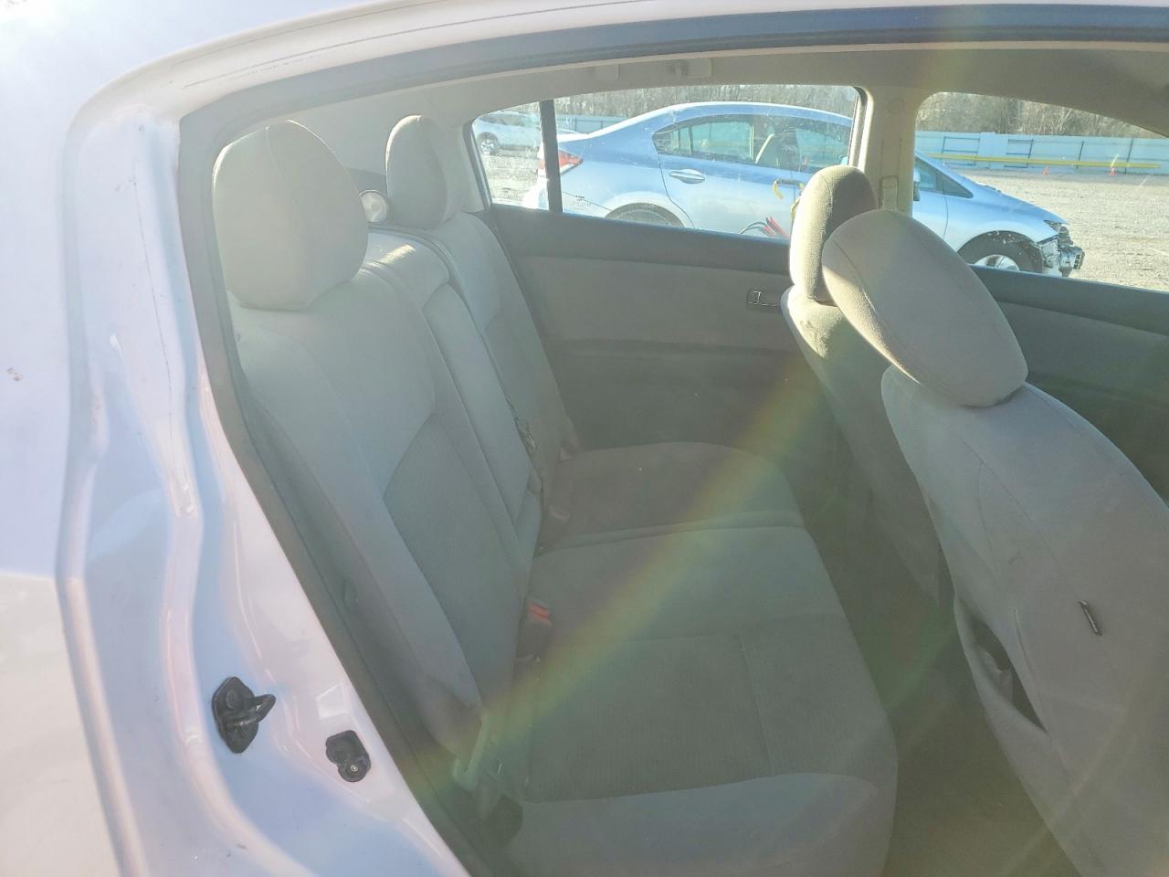 2012 Nissan Sentra 2.0 White vin: 3N1AB6AP7CL692264