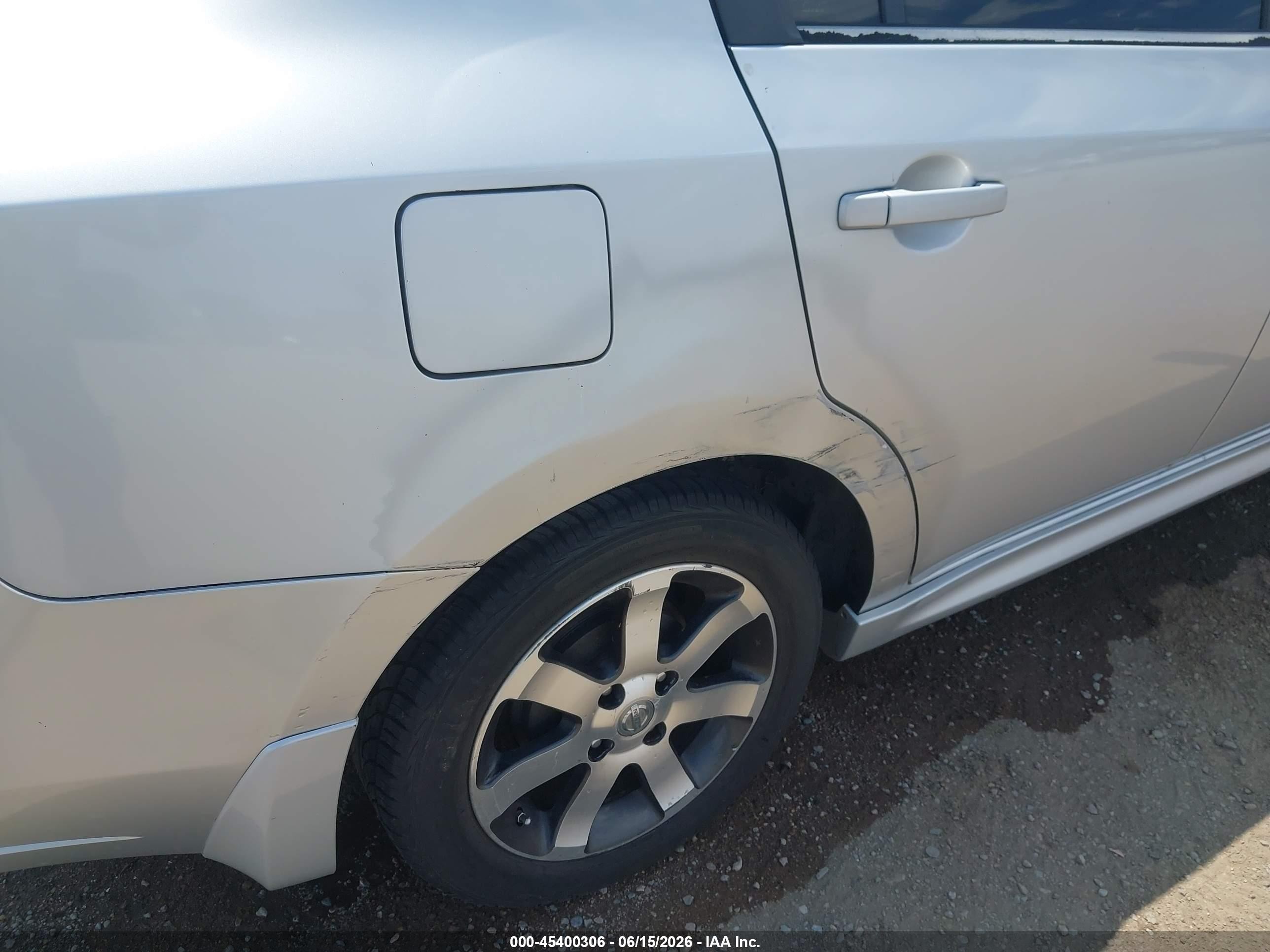 2012 Nissan Sentra 2.0 Sr Серебряный vin: 3N1AB6AP7CL770736