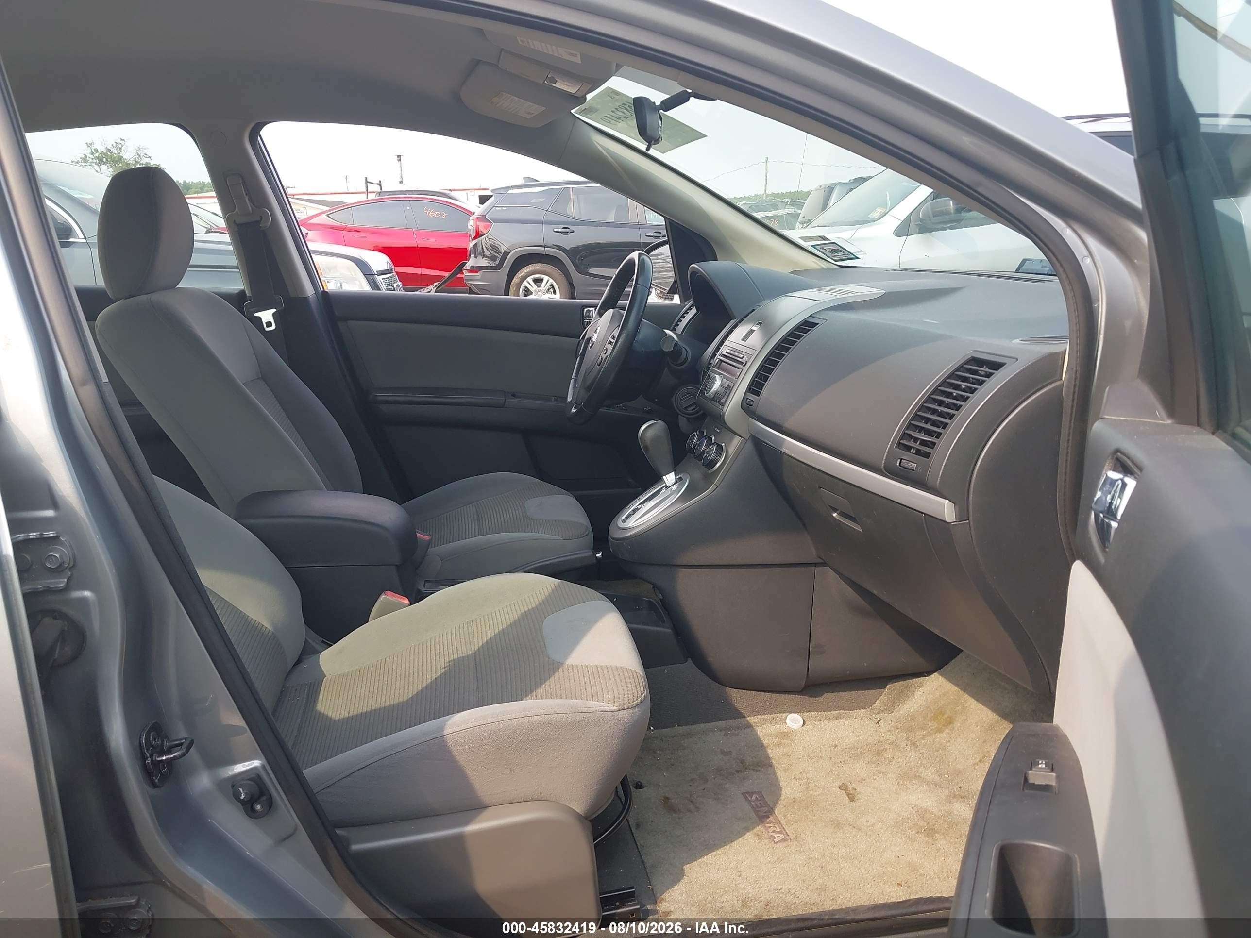 2012 Nissan Sentra 2.0 S Silver vin: 3N1AB6AP7CL770879
