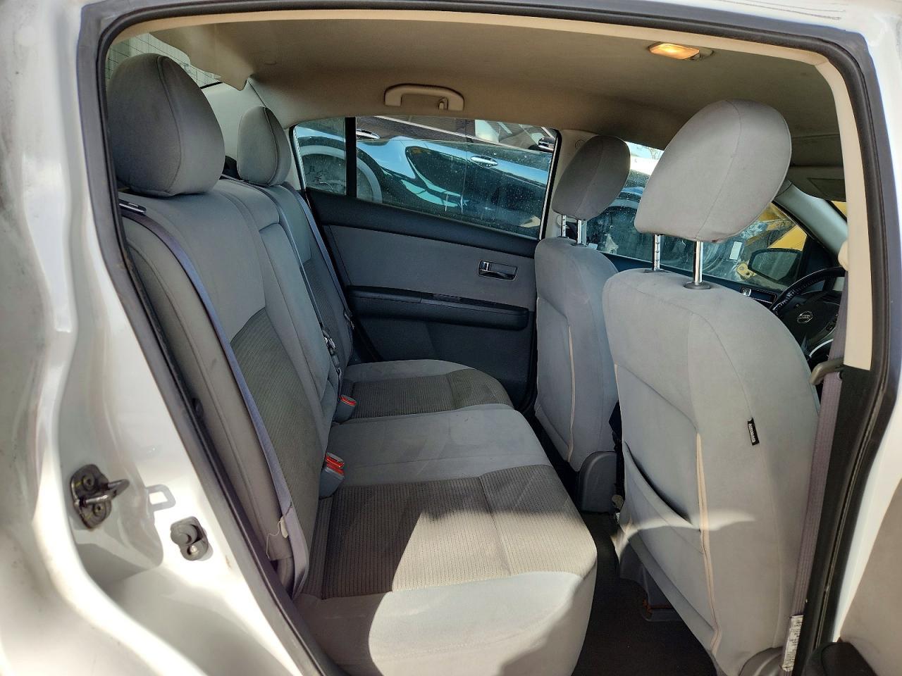 2012 Nissan Sentra 2.0 White vin: 3N1AB6AP7CL777122