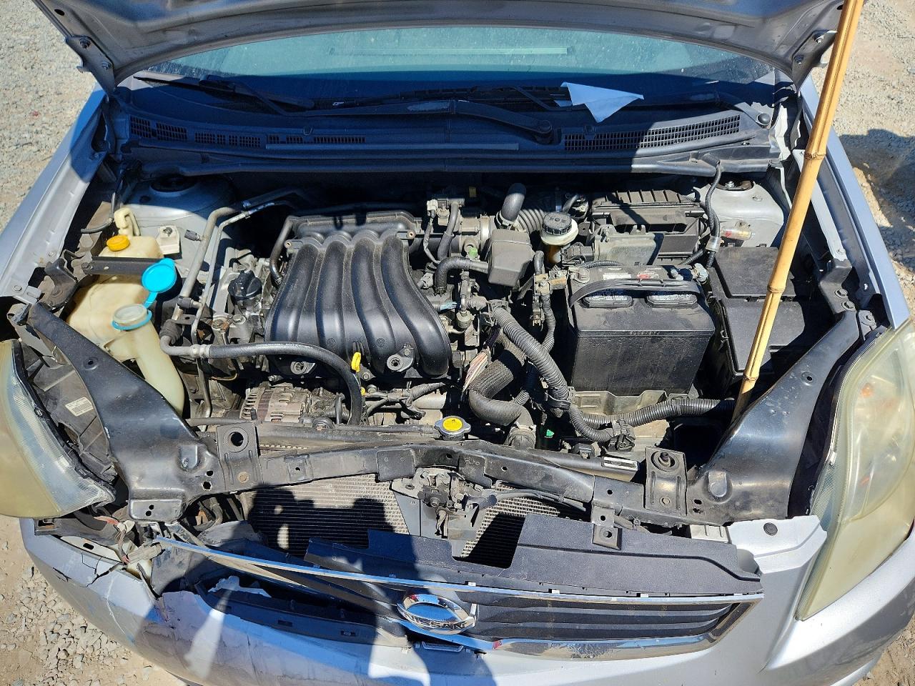 2010 Niss Sentra Gray vin: 3N1AB6AP8AL609776