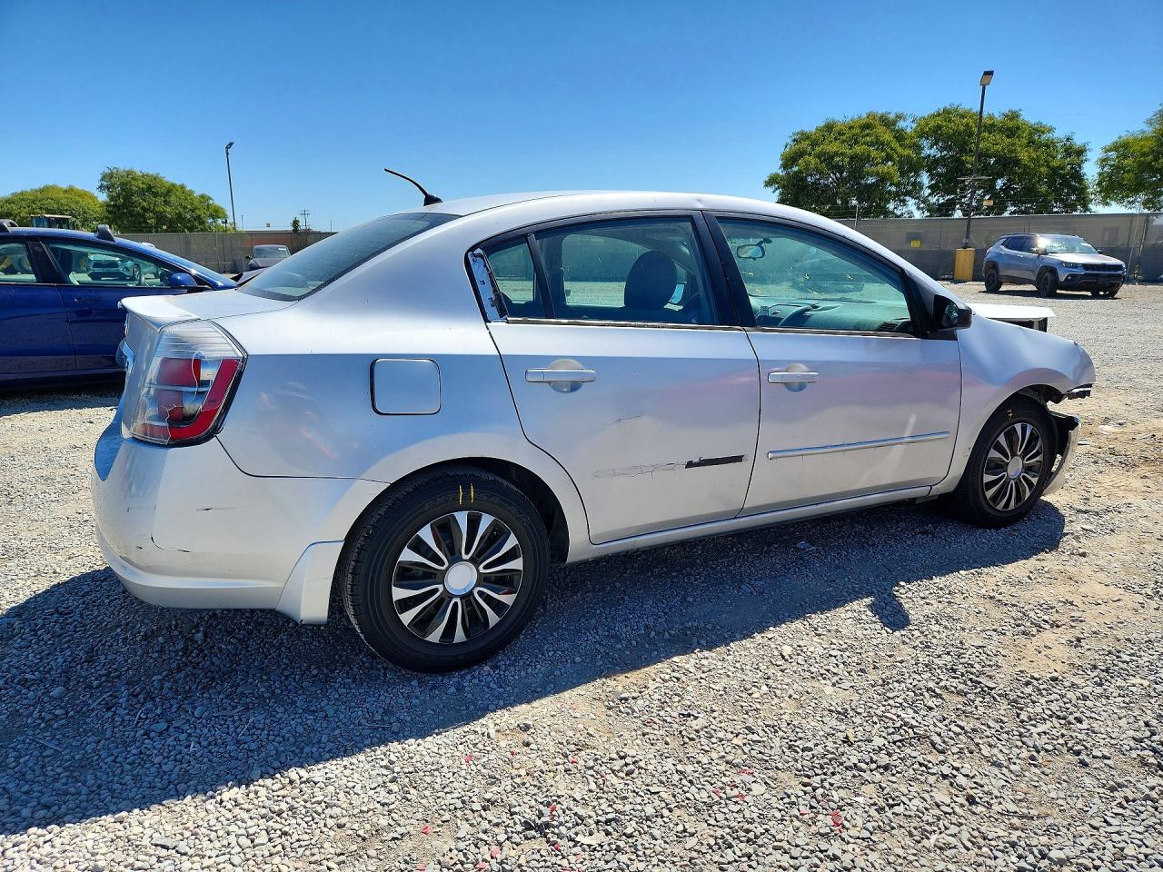 2010 Niss Sentra Gray vin: 3N1AB6AP8AL609776