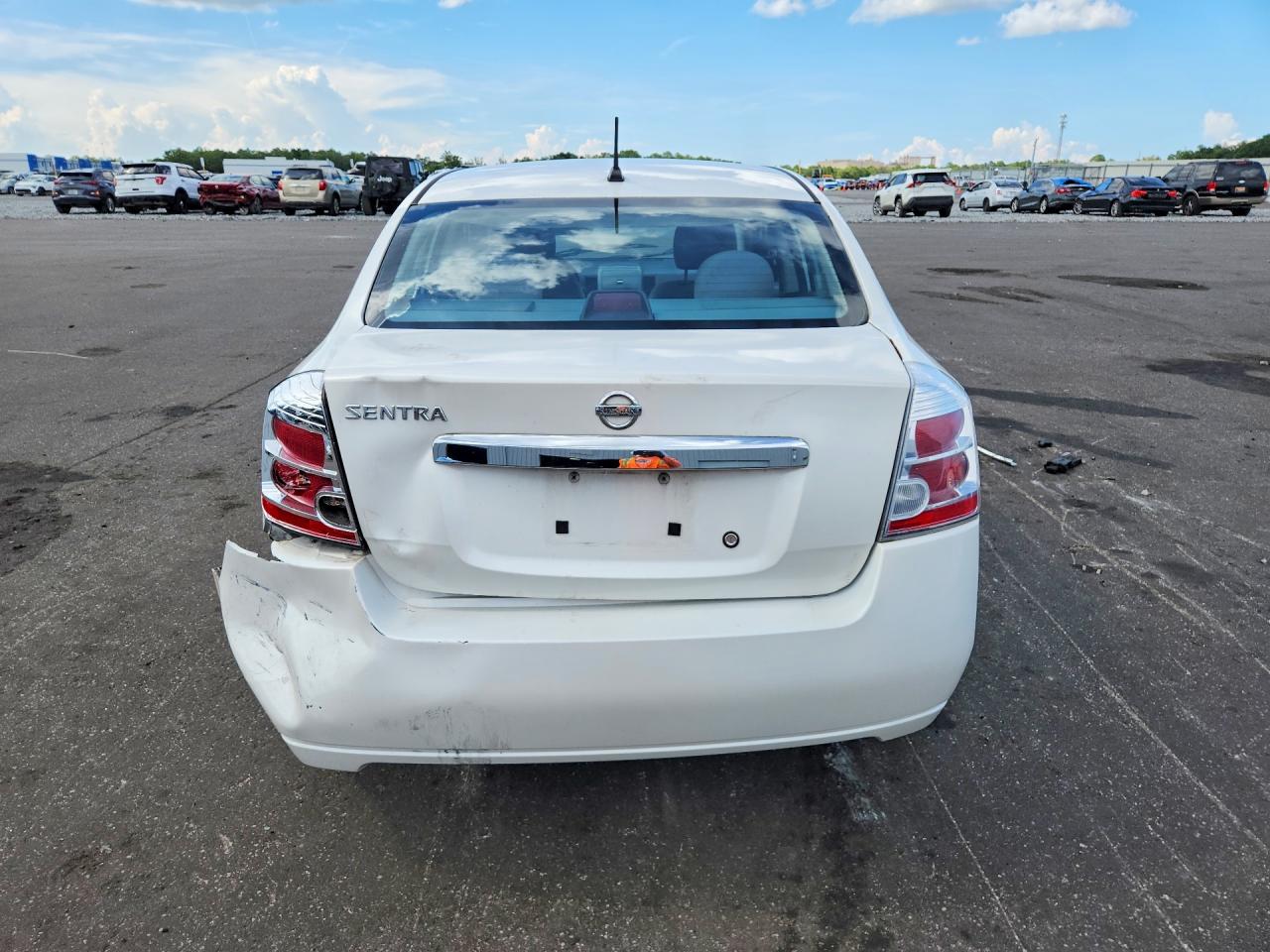 2010 Nissan Sentra 2.0 White vin: 3N1AB6AP8AL665992