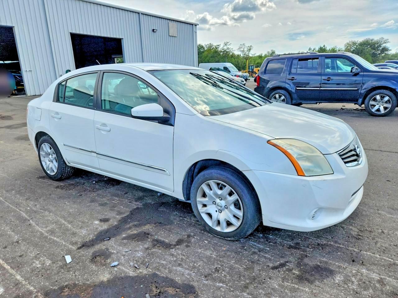2010 Nissan Sentra 2.0 White vin: 3N1AB6AP8AL665992