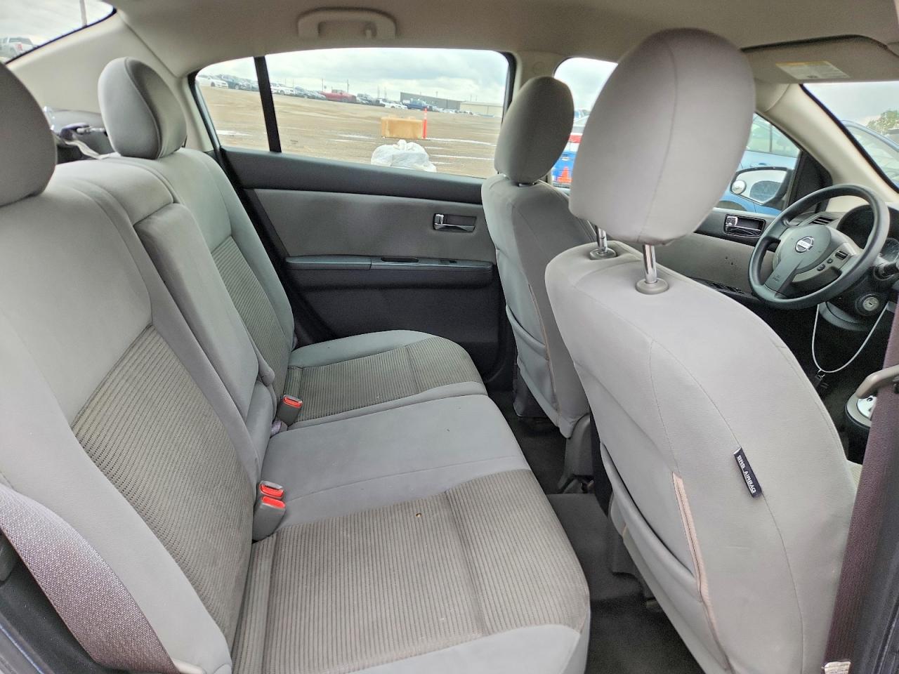 2010 Nissan Sentra 2.0 Silver vin: 3N1AB6AP8AL701552