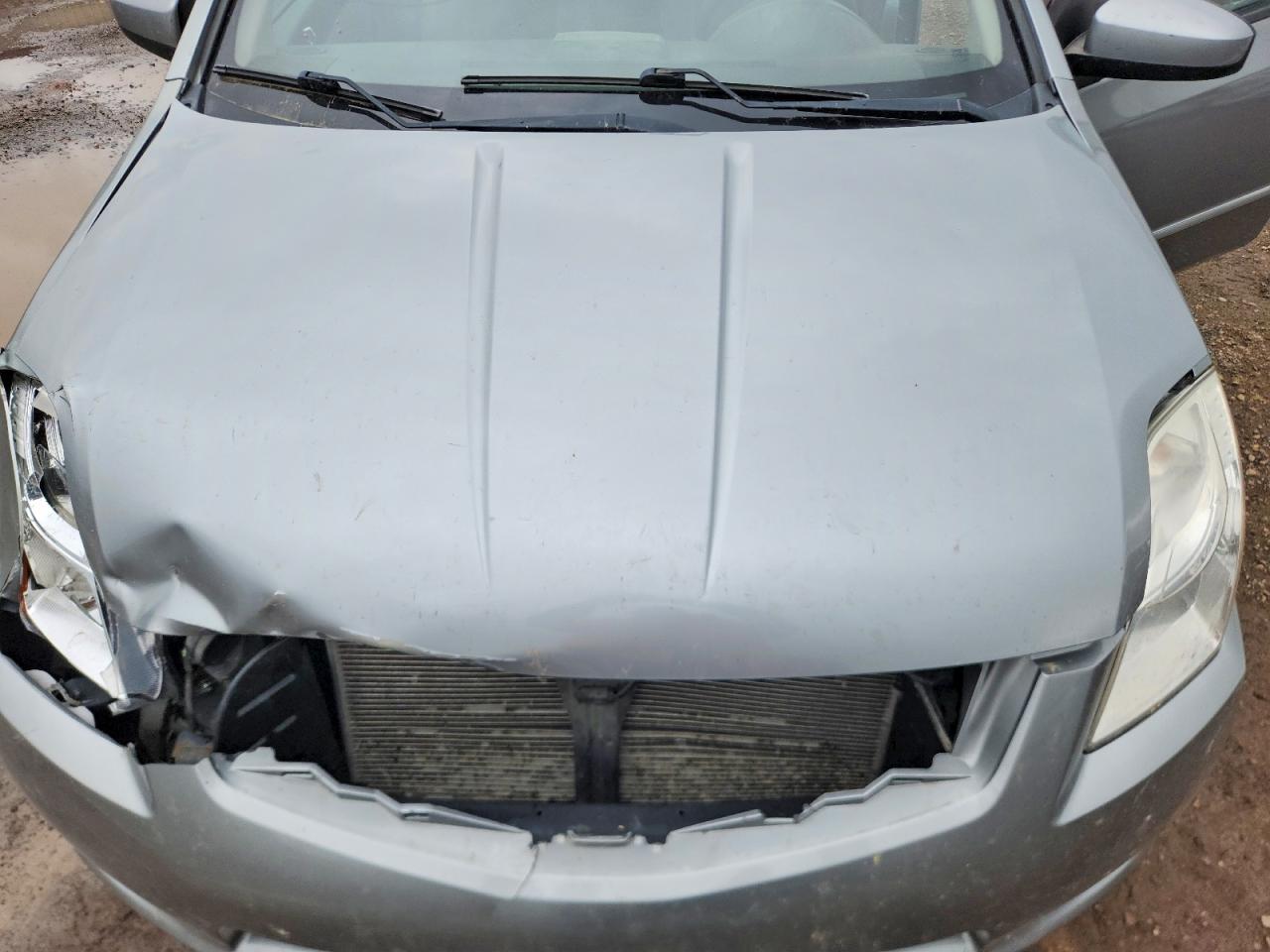 2010 Nissan Sentra 2.0 Silver vin: 3N1AB6AP8AL701552