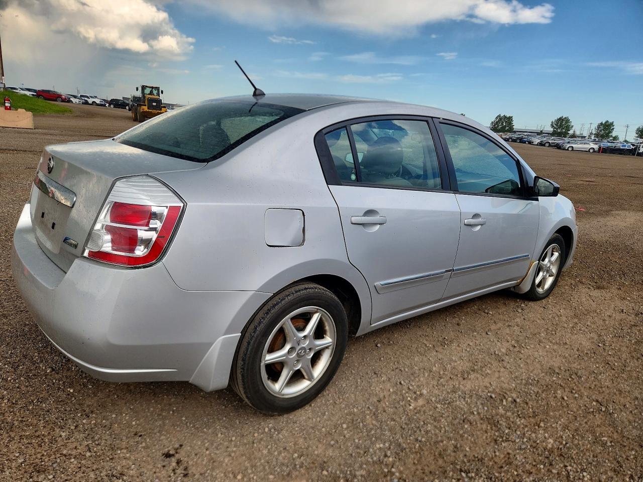 2010 Nissan Sentra 2.0/2.0s/sr/2.0sl Silver vin: 3N1AB6AP8AL717895