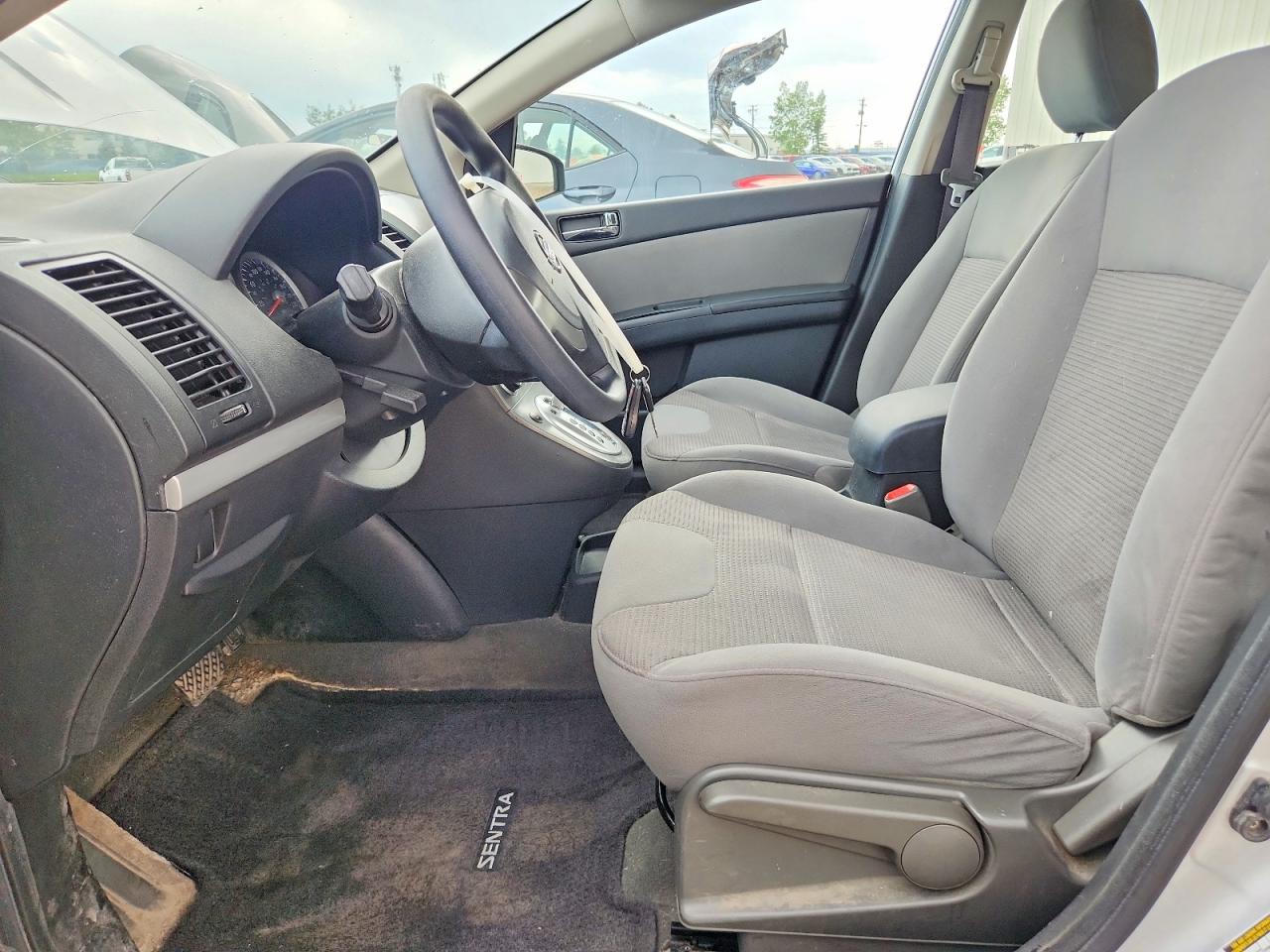 2010 Nissan Sentra 2.0/2.0s/sr/2.0sl Silver vin: 3N1AB6AP8AL717895