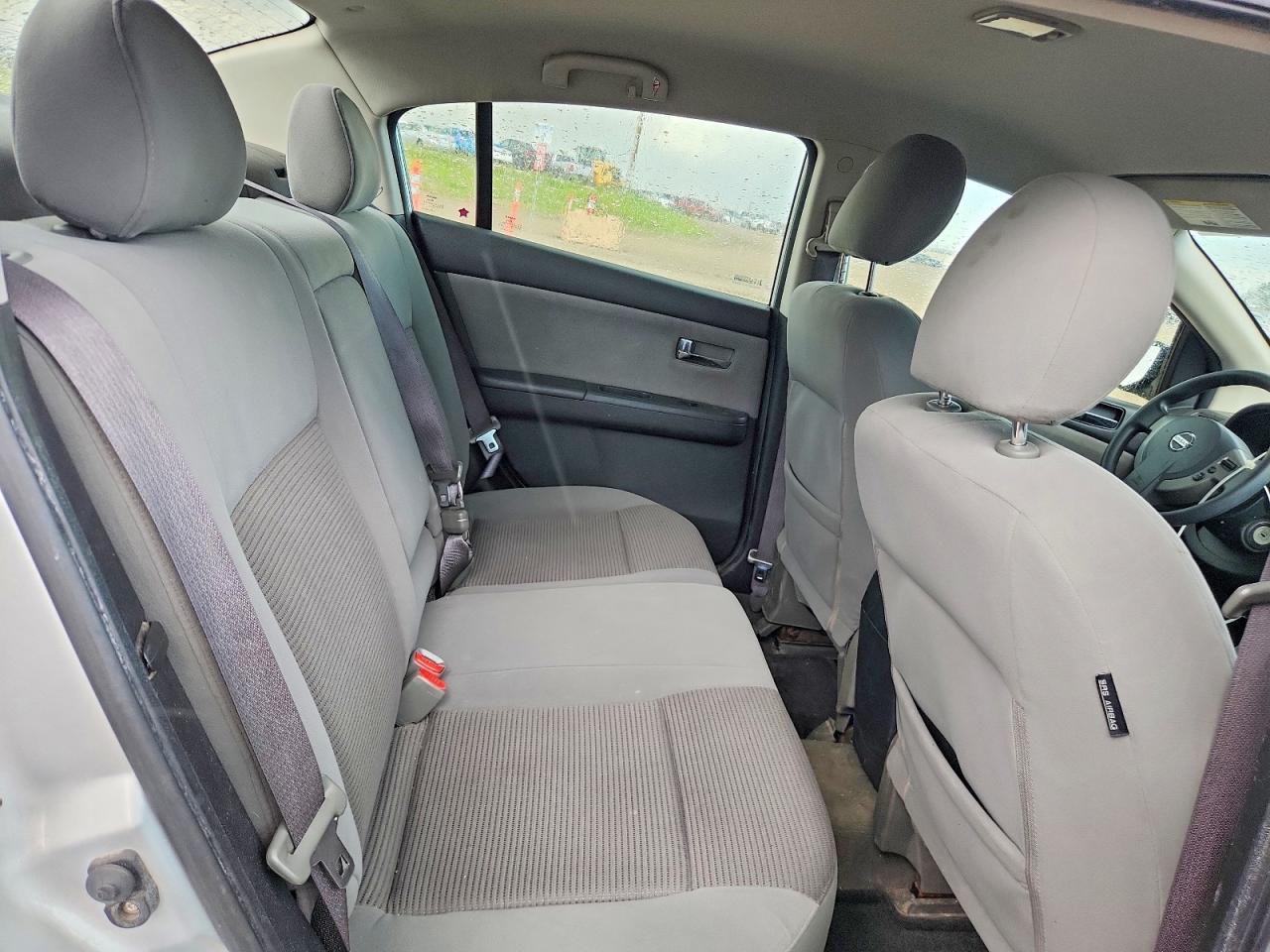 2010 Nissan Sentra 2.0/2.0s/sr/2.0sl Silver vin: 3N1AB6AP8AL717895